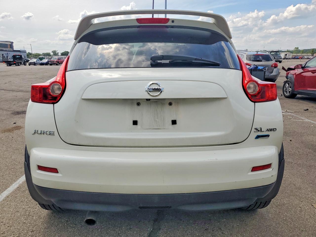 2013 Nissan Juke S Белый vin: JN8AF5MVXDT218056