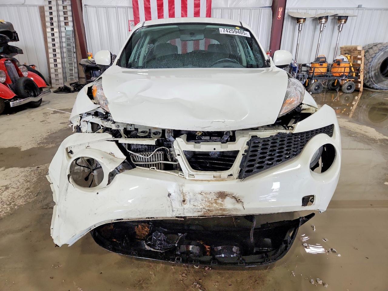 2013 Nissan Juke S White vin: JN8AF5MVXDT223127