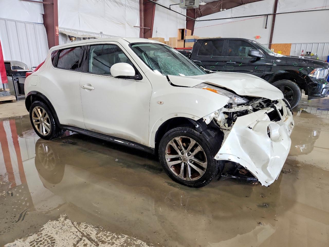 2013 Nissan Juke S White vin: JN8AF5MVXDT223127