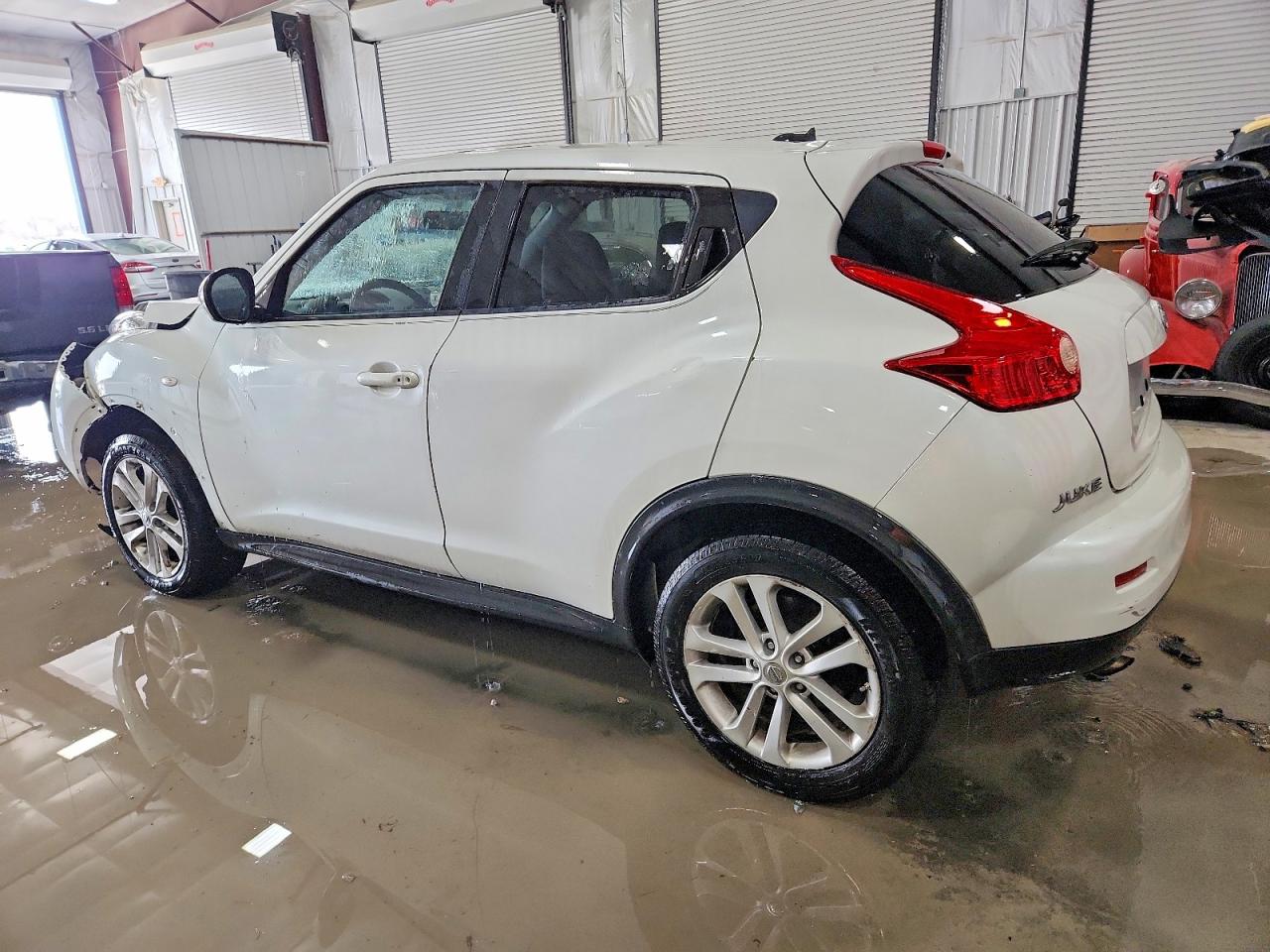 2013 Nissan Juke S White vin: JN8AF5MVXDT223127