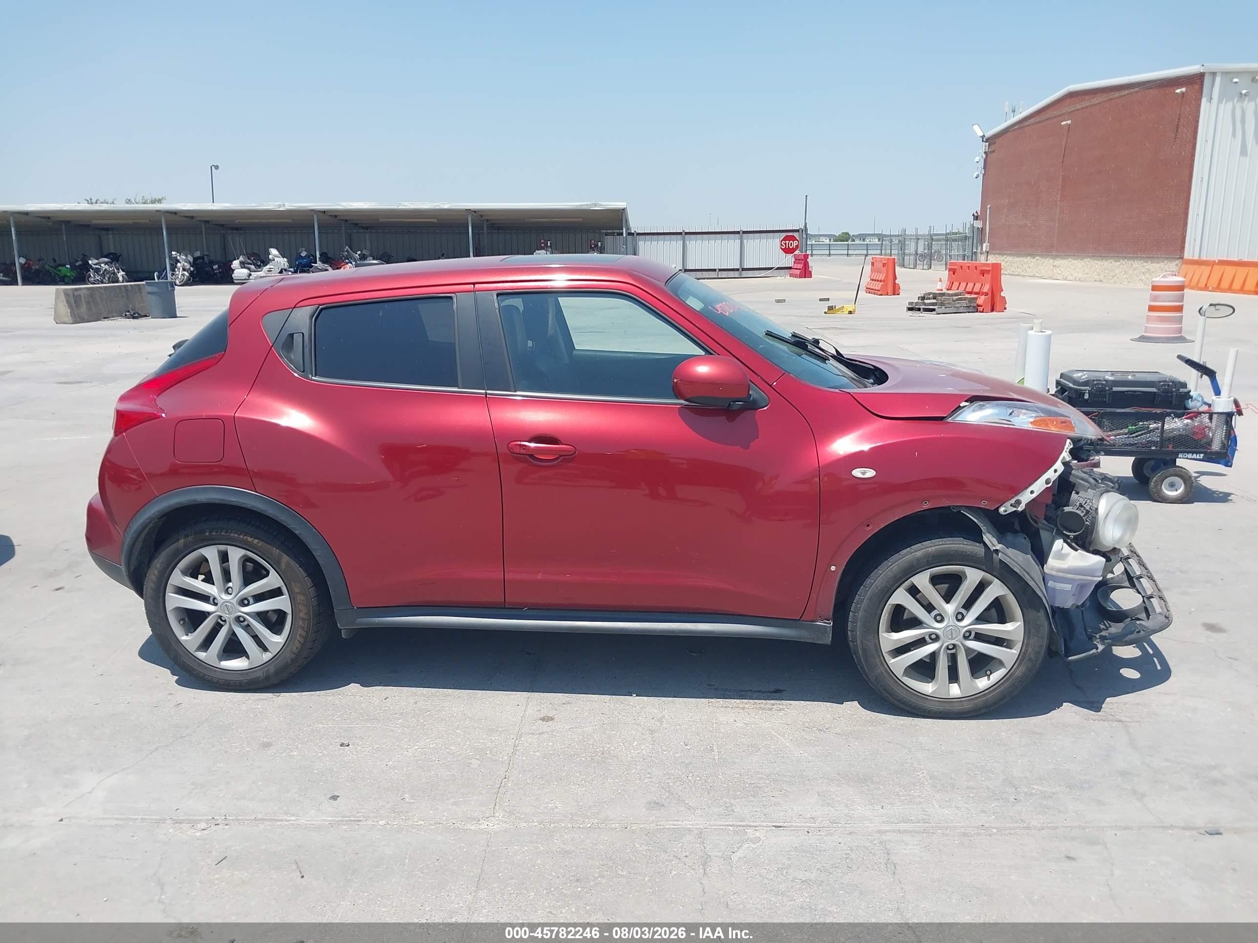 2013 Nissan Juke Nismo/s/sl/sv Maroon vin: JN8AF5MVXDT227100