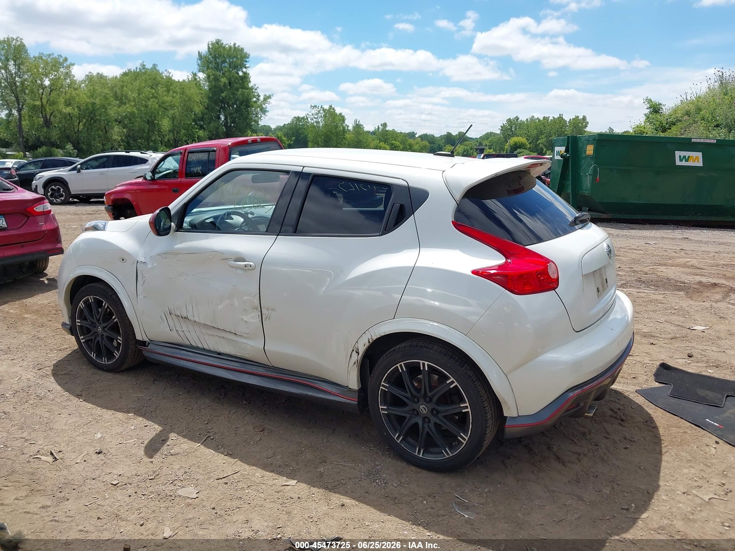 2013 Nissan Juke Nismo White vin: JN8AF5MVXDT227811