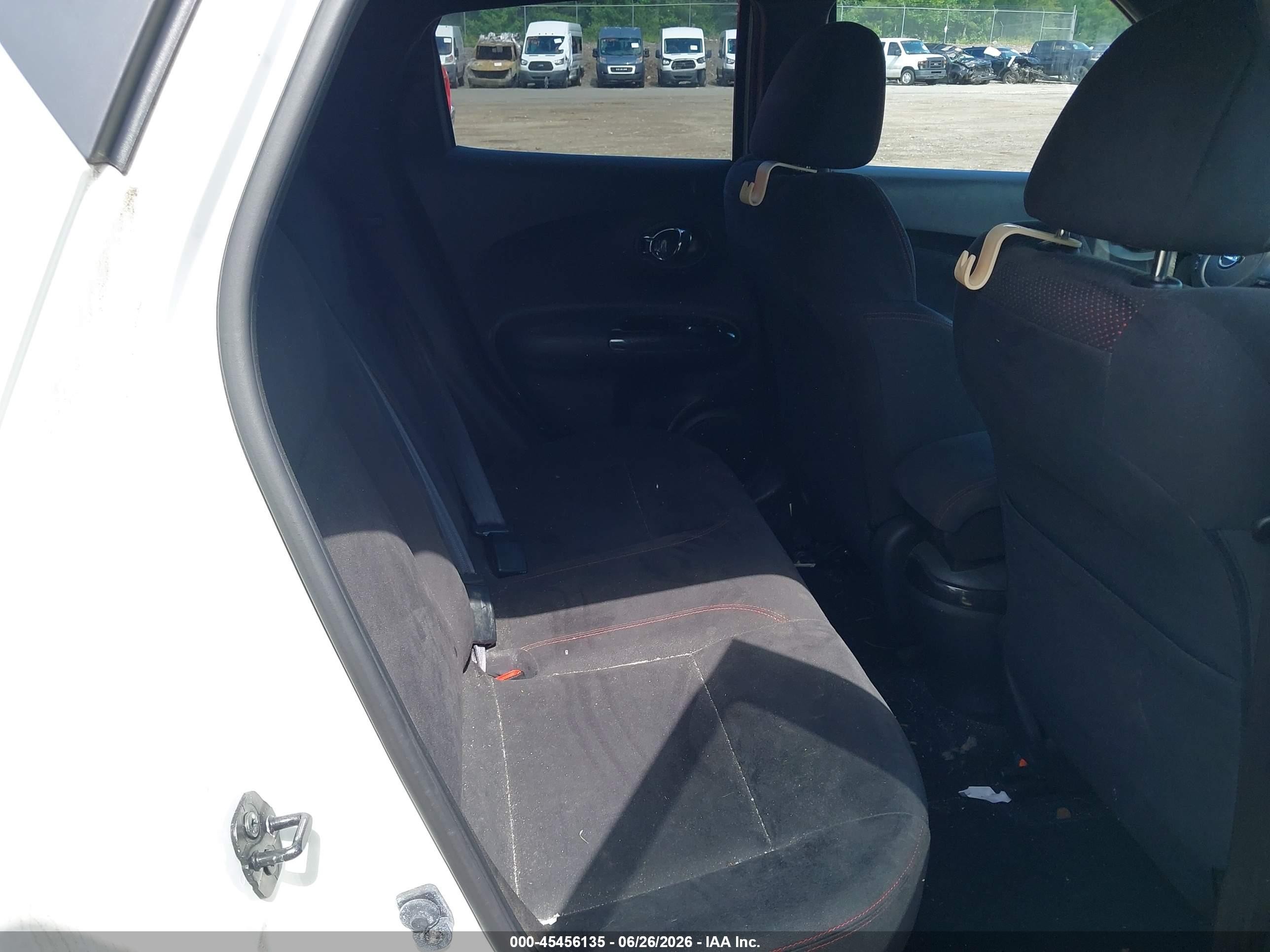 2014 Nissan Juke Nismo White vin: JN8AF5MVXET365317