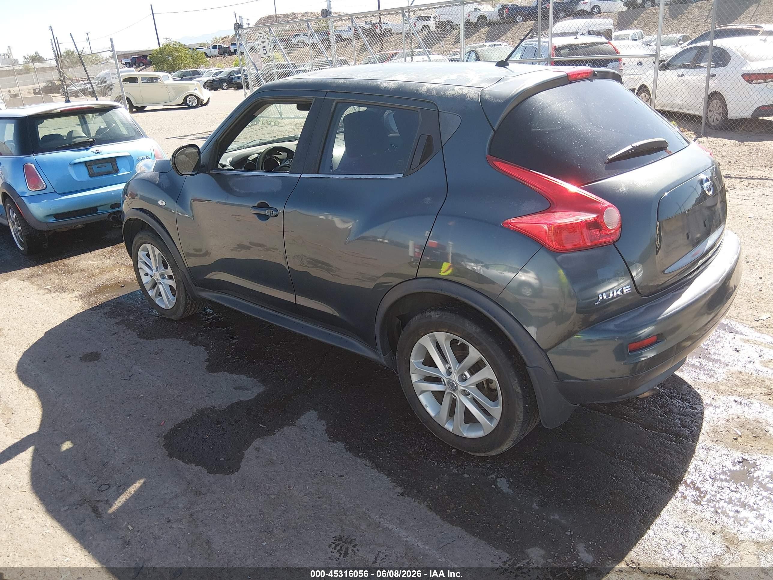2014 Nissan Juke S Dark Blue vin: JN8AF5MVXET482279
