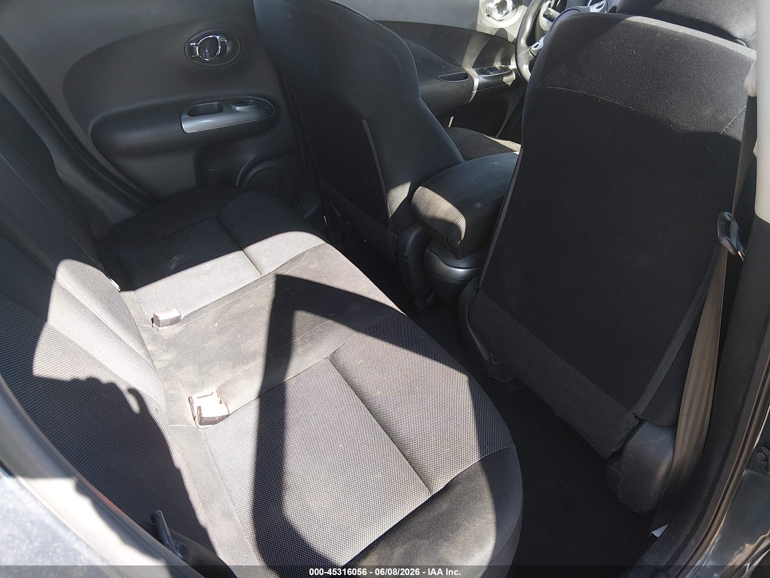 2014 Nissan Juke S Dark Blue vin: JN8AF5MVXET482279