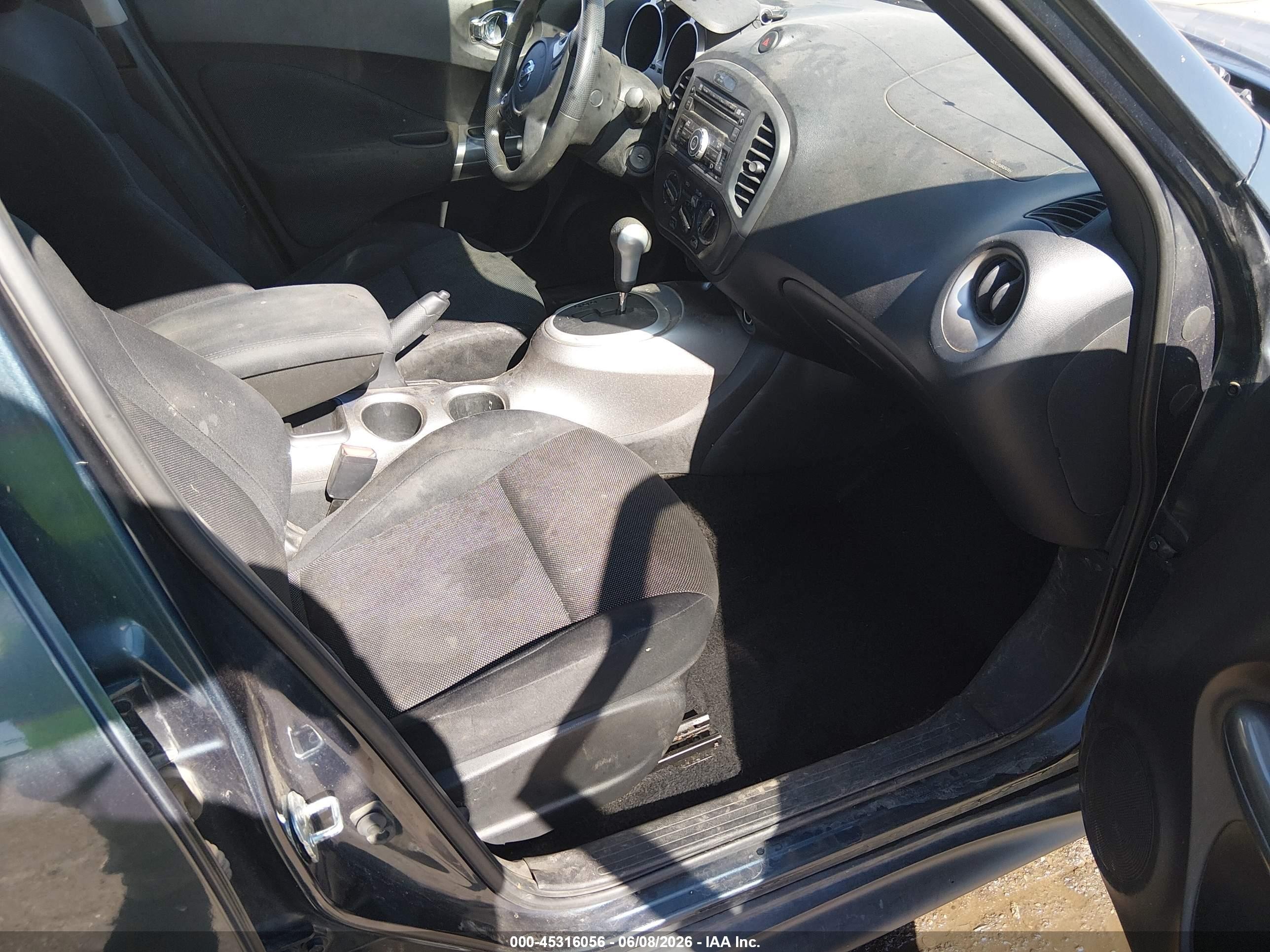 2014 Nissan Juke S Dark Blue vin: JN8AF5MVXET482279