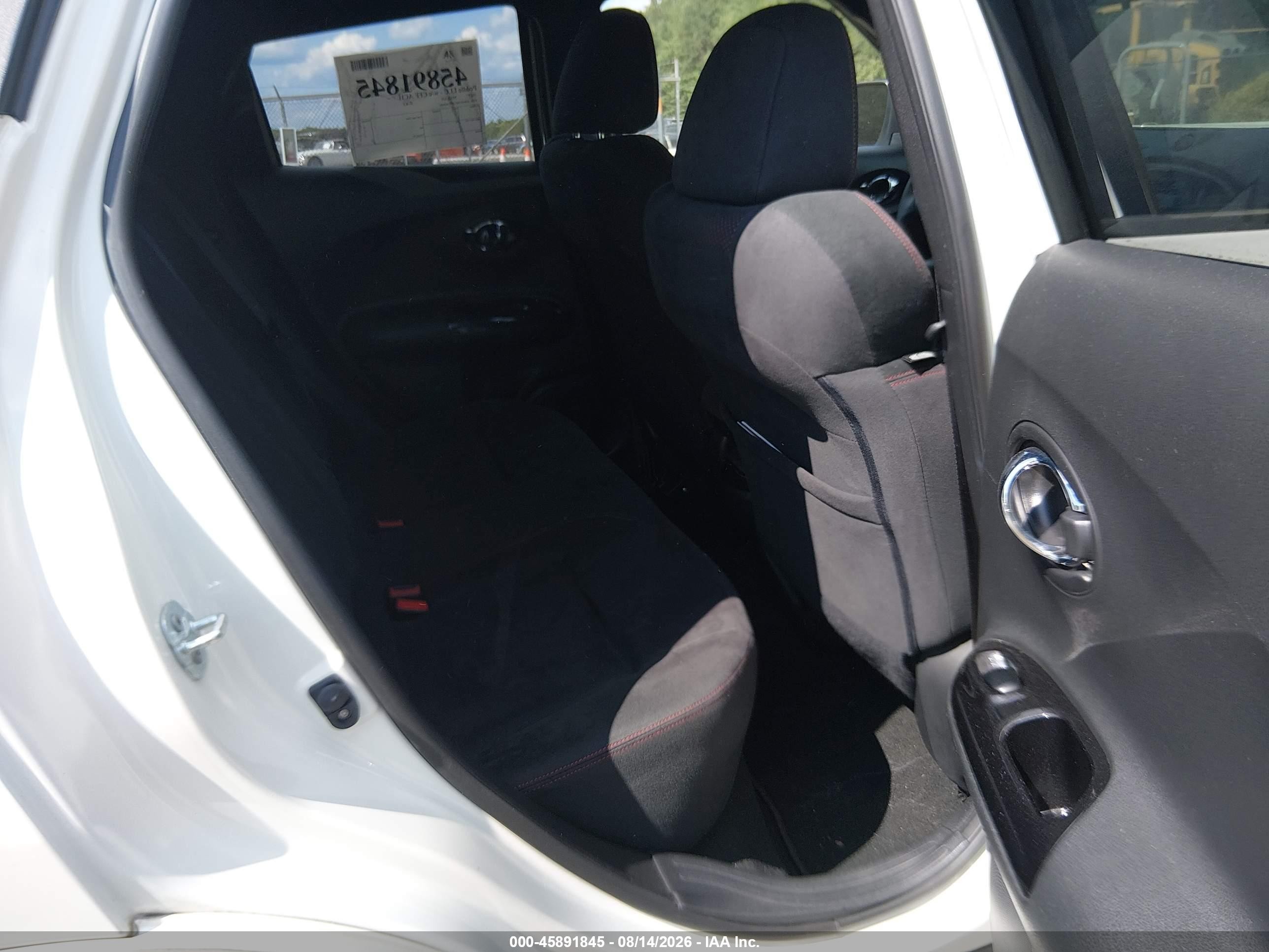 2015 Nissan Juke Nismo White vin: JN8AF5MVXFT562666