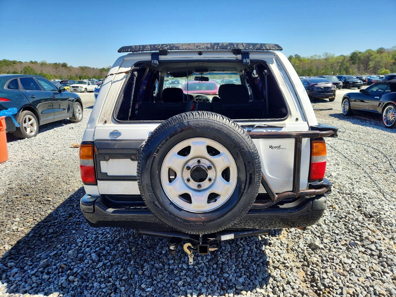 1996 Nissan Pathfinder Xe White vin: JN8AR05S1TW046947