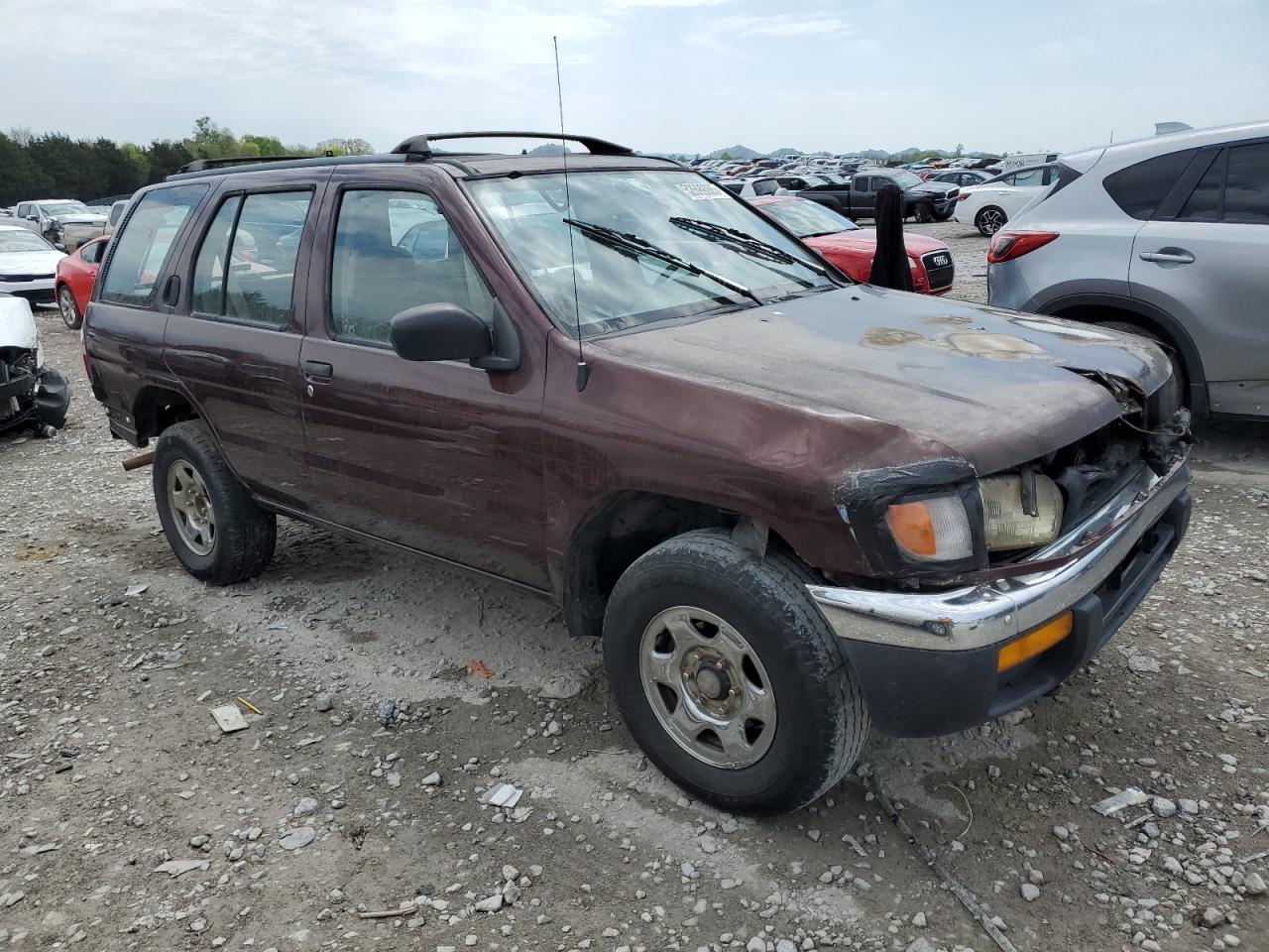1999 Nissan Pathfinder Xe Burgundy vin: JN8AR05S3XW308330