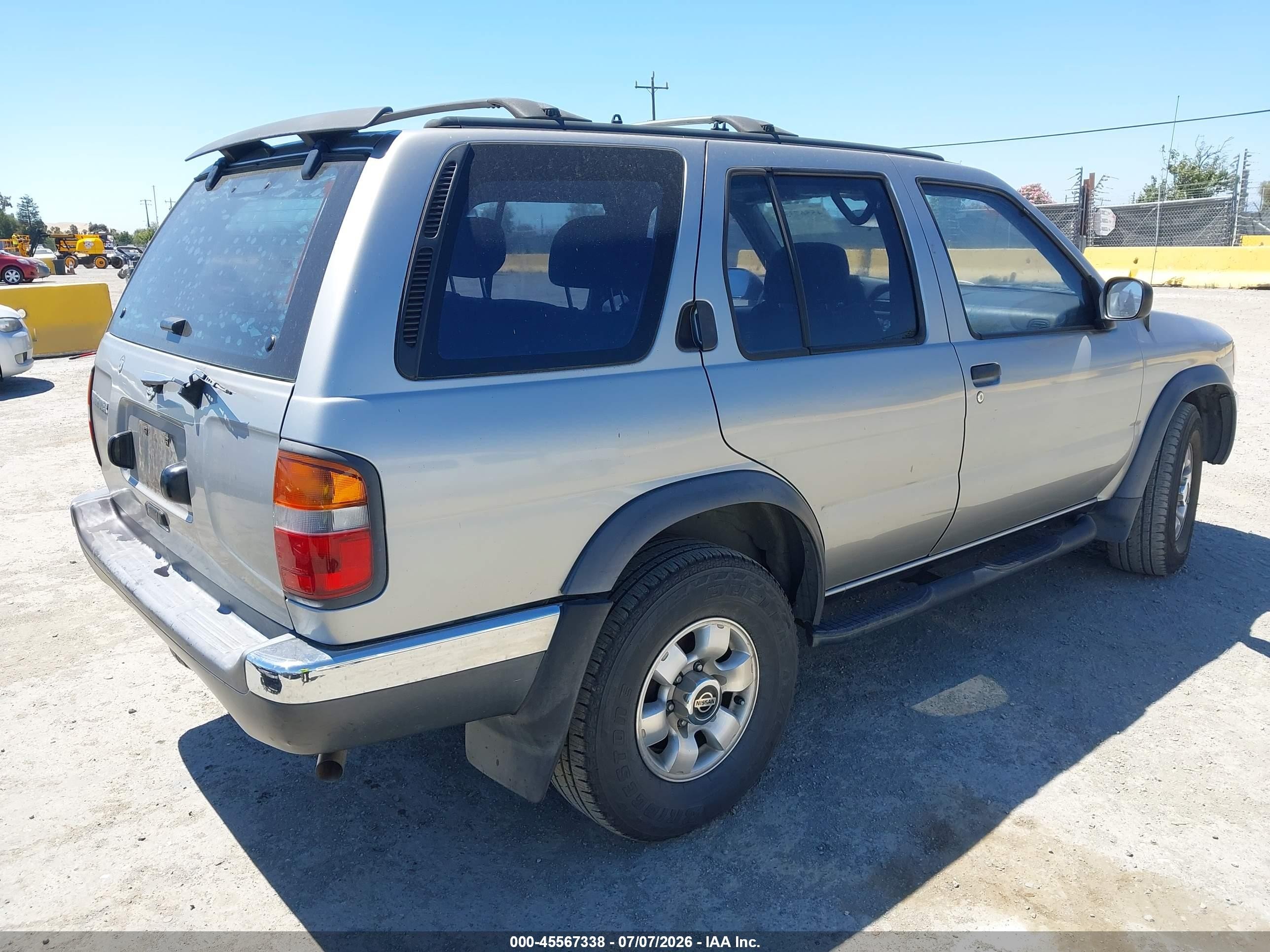 1998 Nissan Pathfinder Le/xe Gray vin: JN8AR05S4WW287180