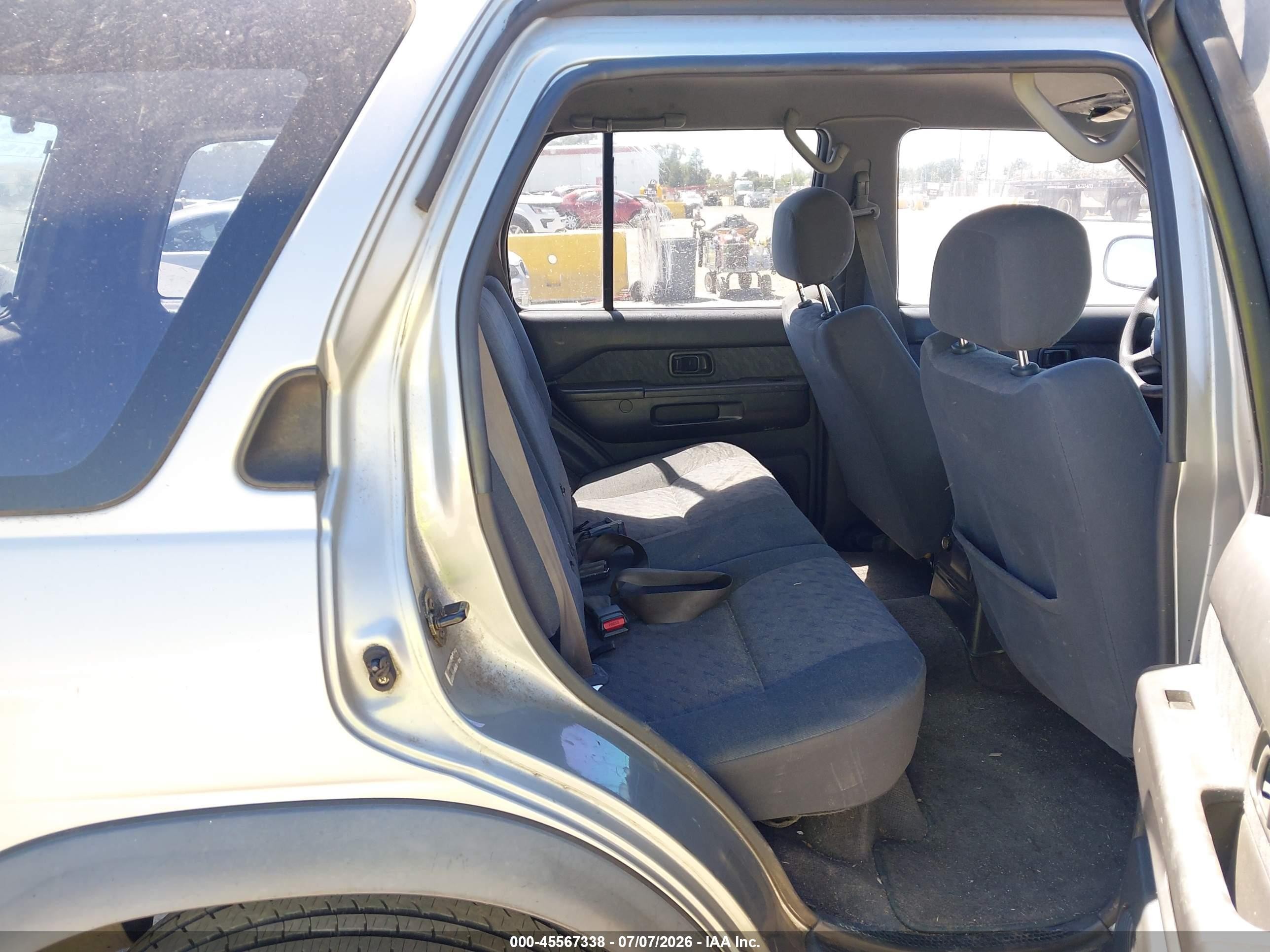 1998 Nissan Pathfinder Le/xe Gray vin: JN8AR05S4WW287180