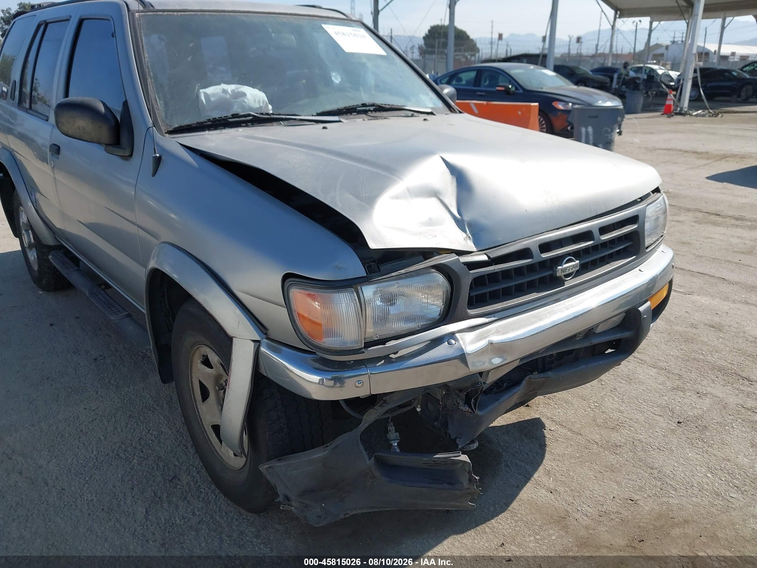 1999 Nissan Pathfinder Le/se/xe Gray vin: JN8AR05S7XW294464