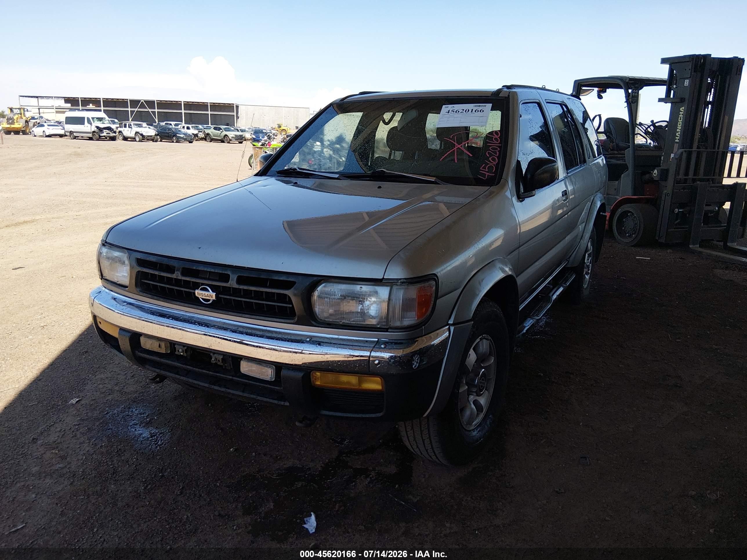 1999 Nissan Pathfinder Le/se/xe Tan vin: JN8AR05S9XW322507