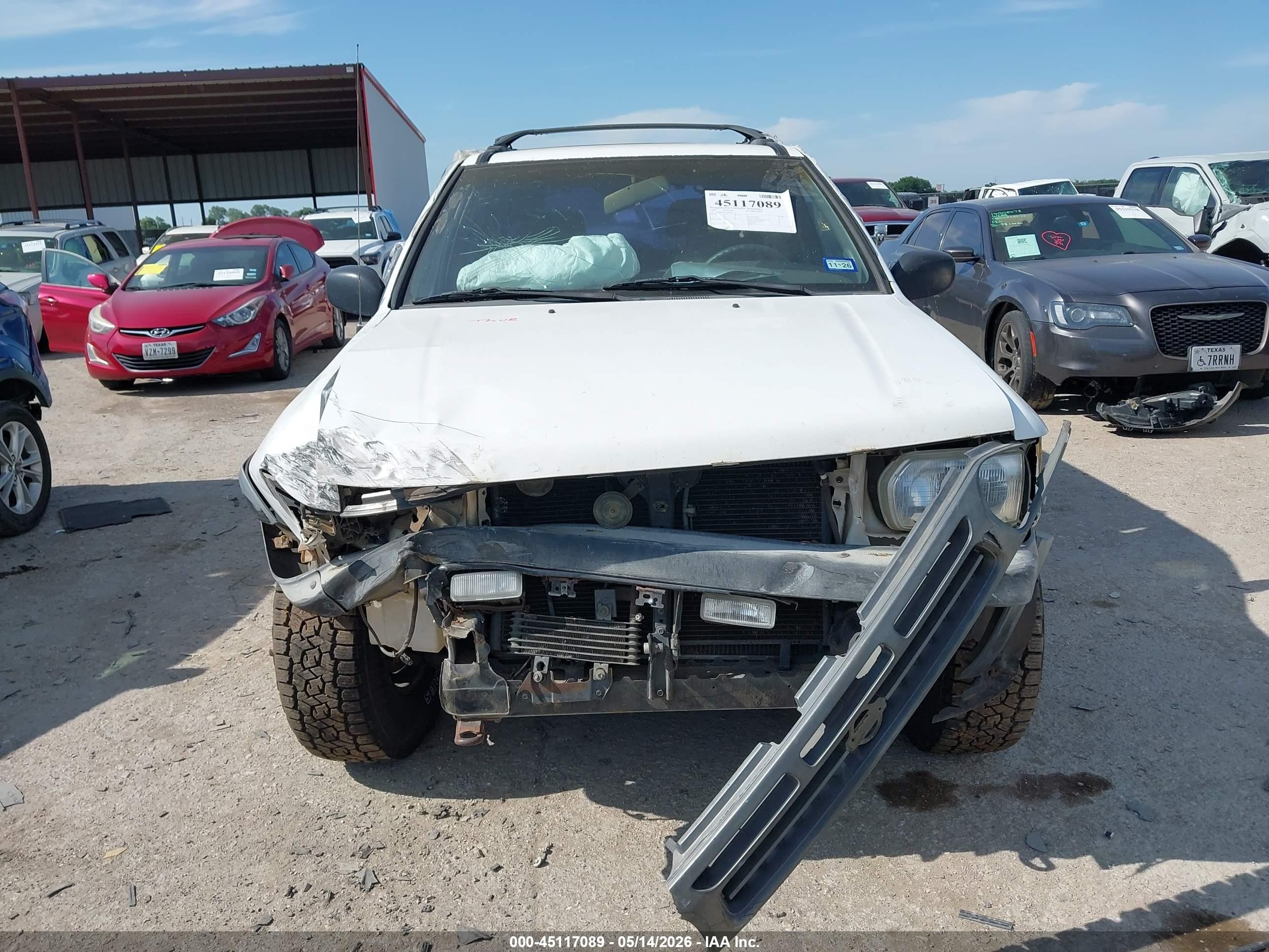 1996 Nissan Pathfinder Le/se/xe White vin: JN8AR05Y0TW018111