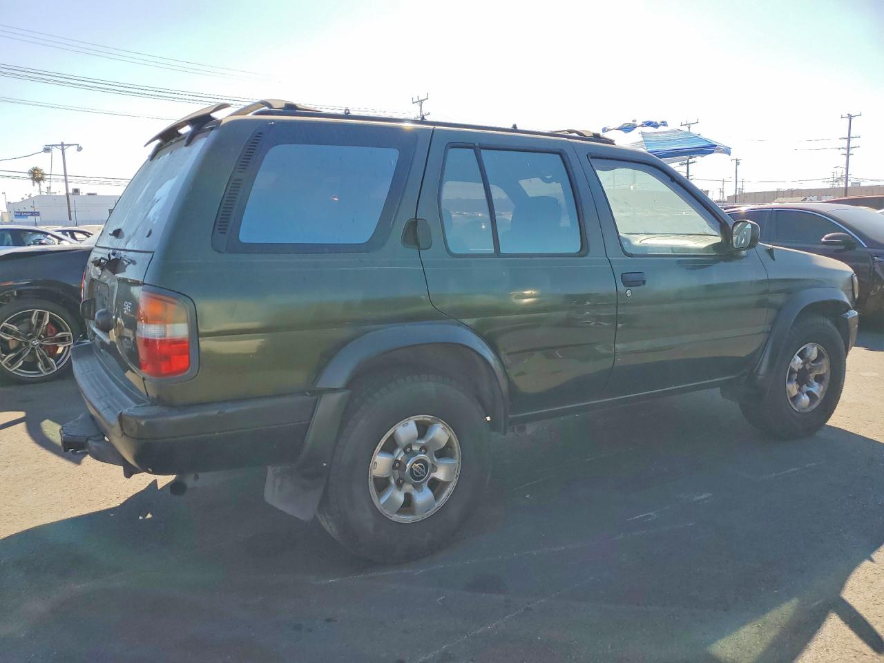 1997 Nissan Pathfinder Xe Green vin: JN8AR05Y3VW186411