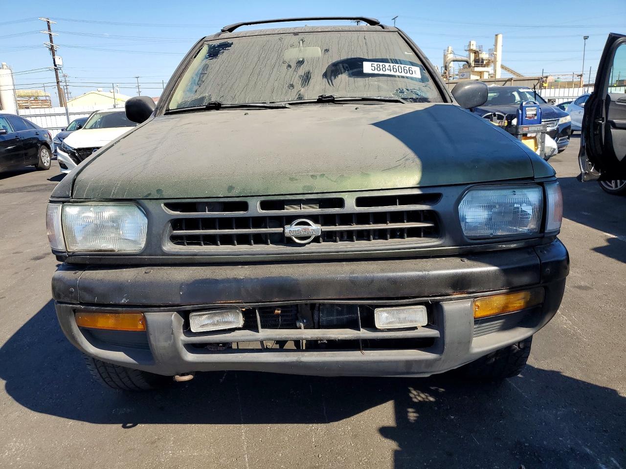 1997 Nissan Pathfinder Xe Green vin: JN8AR05Y3VW186411