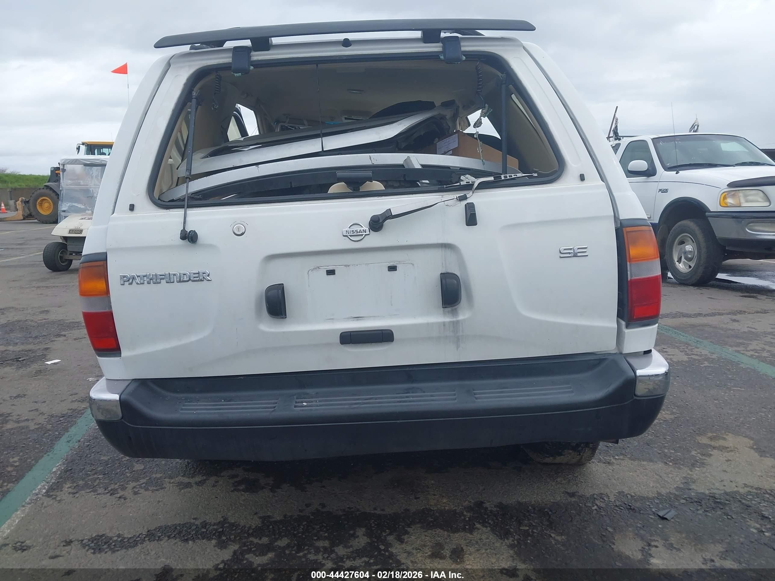1999 Nissan Pathfinder Le/se/xe White vin: JN8AR05Y3XW304024