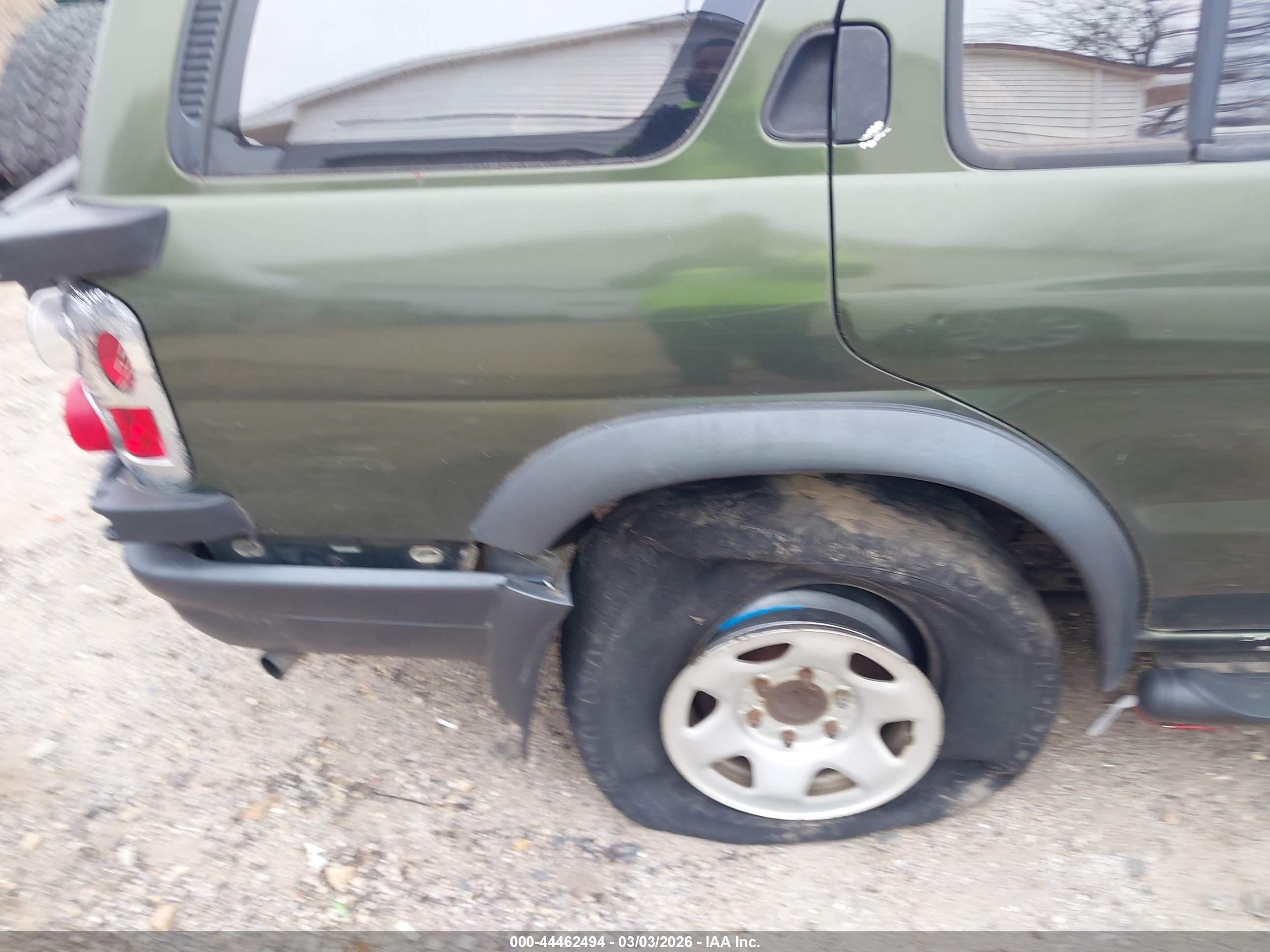 1996 Nissan Pathfinder Le/se/xe Green vin: JN8AR05Y8TW019877