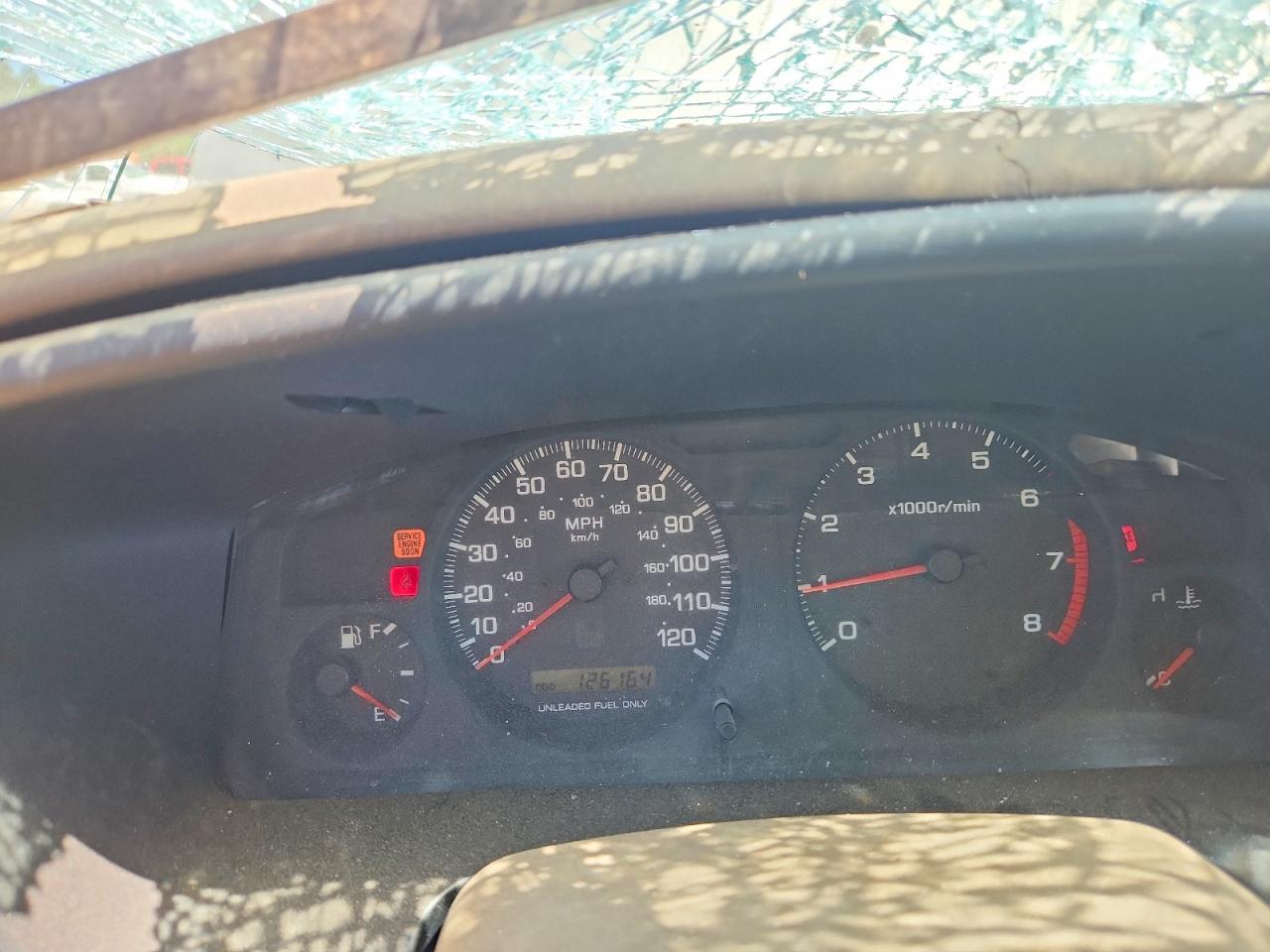 1998 Nissan Pathfinder Xe Silver vin: JN8AR05Y8WW278549