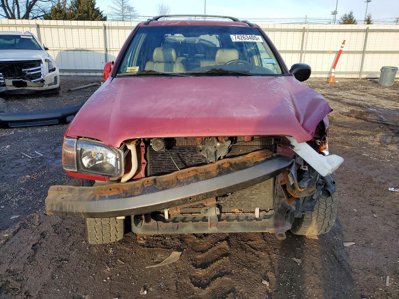 2000 Niss Pathfinder Le Red vin: JN8AR07S0YW398213