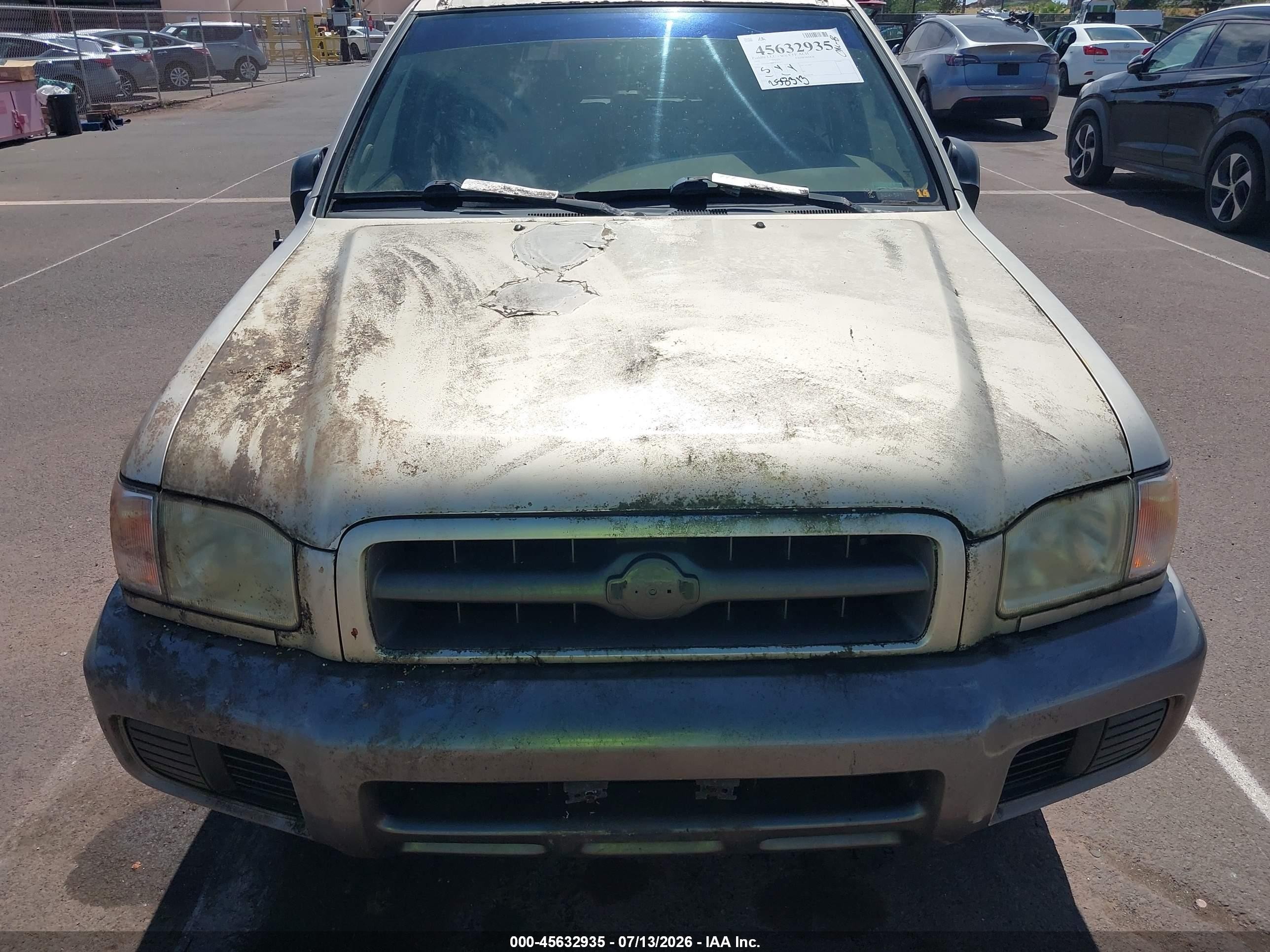 2000 Nissan Pathfinder Le/se/xe Gold vin: JN8AR07S0YW435955