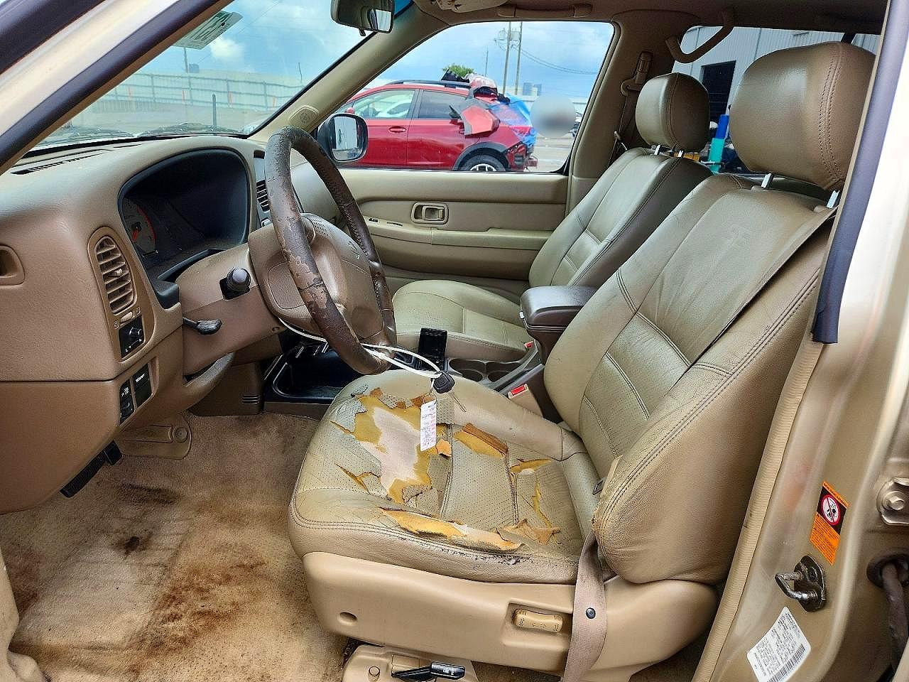 1999 Nissan Pathfinder Xe Gold vin: JN8AR07S3XW362188