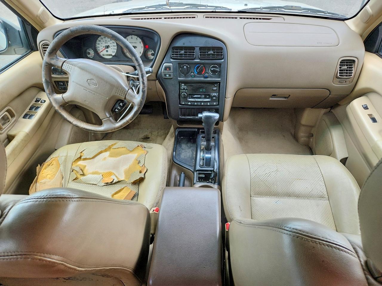 1999 Nissan Pathfinder Xe Gold vin: JN8AR07S3XW362188