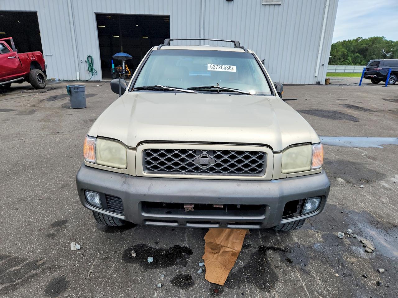 1999 Nissan Pathfinder Xe Gold vin: JN8AR07S3XW362188
