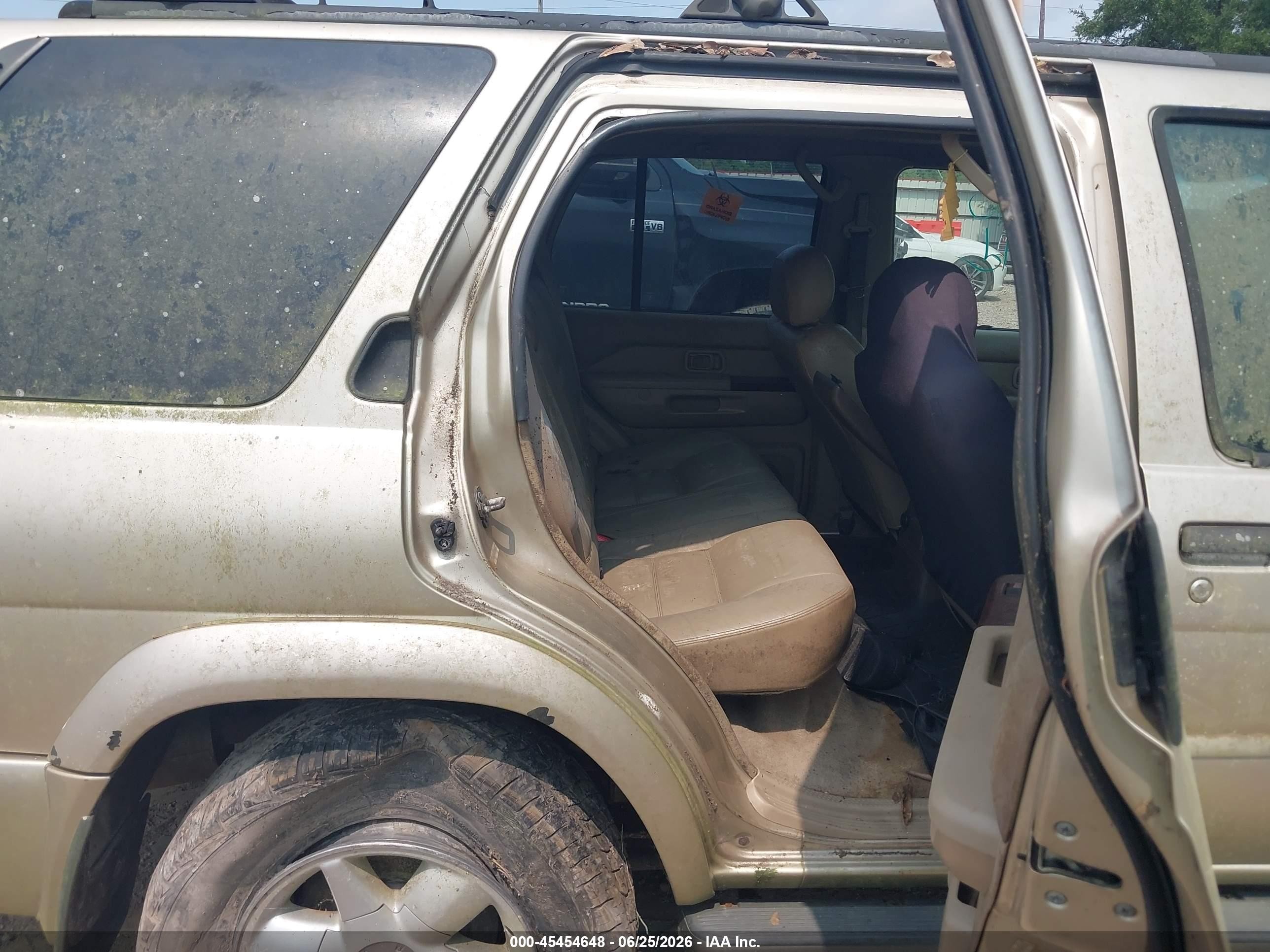 2000 Nissan Pathfinder Le/se/xe Tan vin: JN8AR07S5YW434106