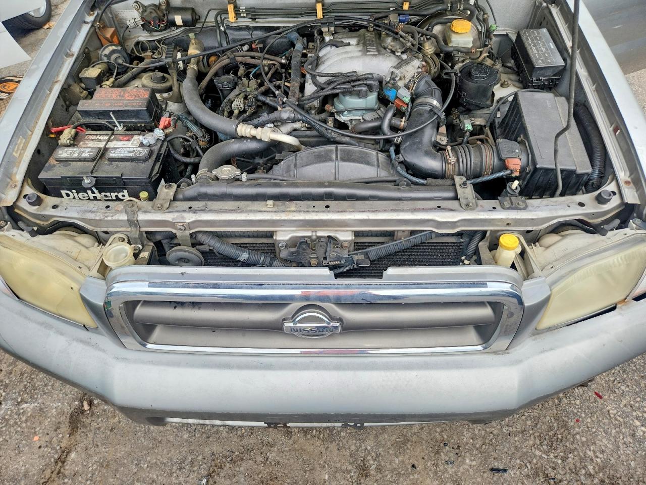 1999 Nissan Pathfinder Xe Серый vin: JN8AR07S6XW357860