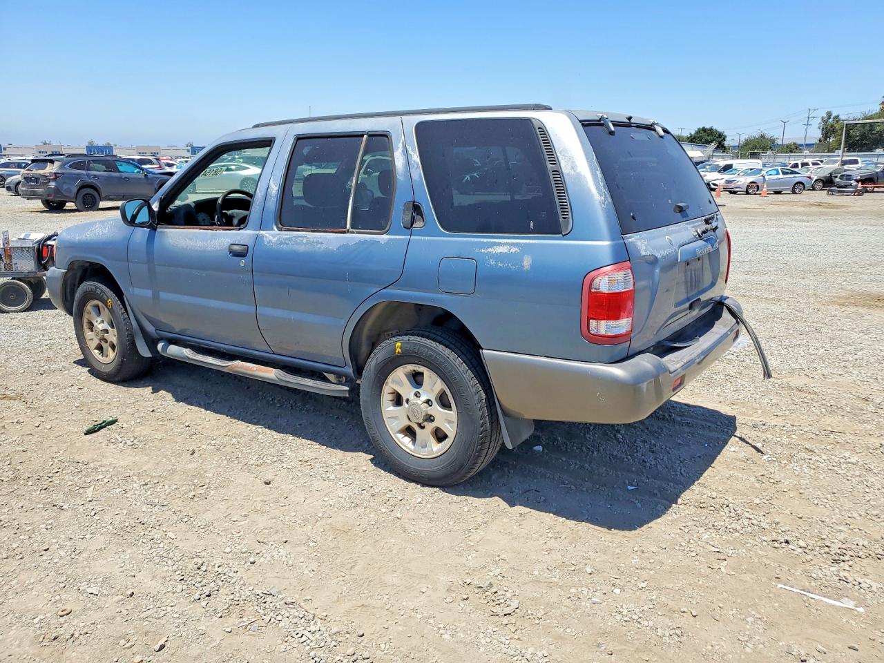 1999 Nissan Pathfinder Xe Blue vin: JN8AR07S8XW364678