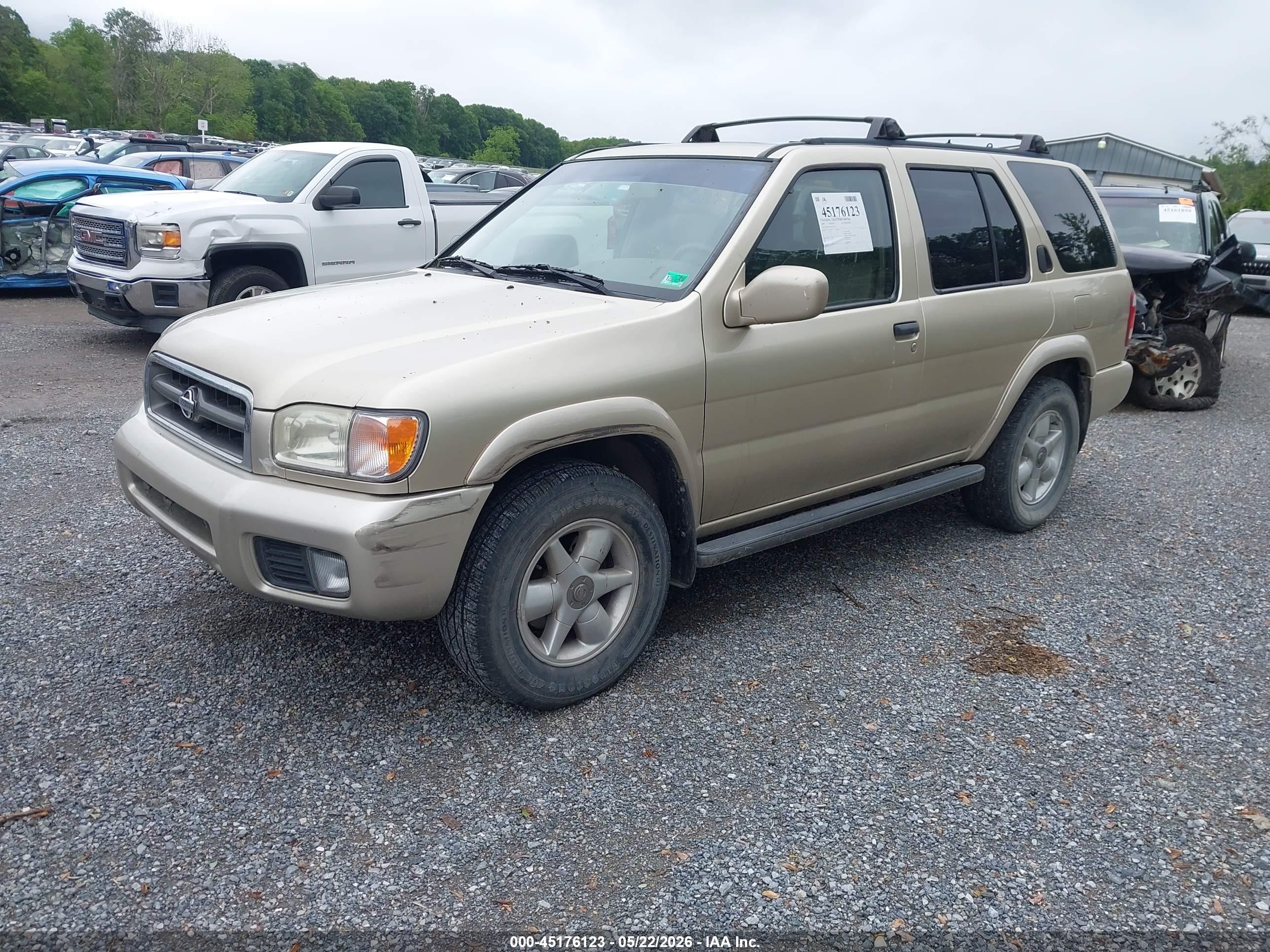 2000 Nissan Pathfinder Le/se/xe Gold vin: JN8AR07S9YW438742