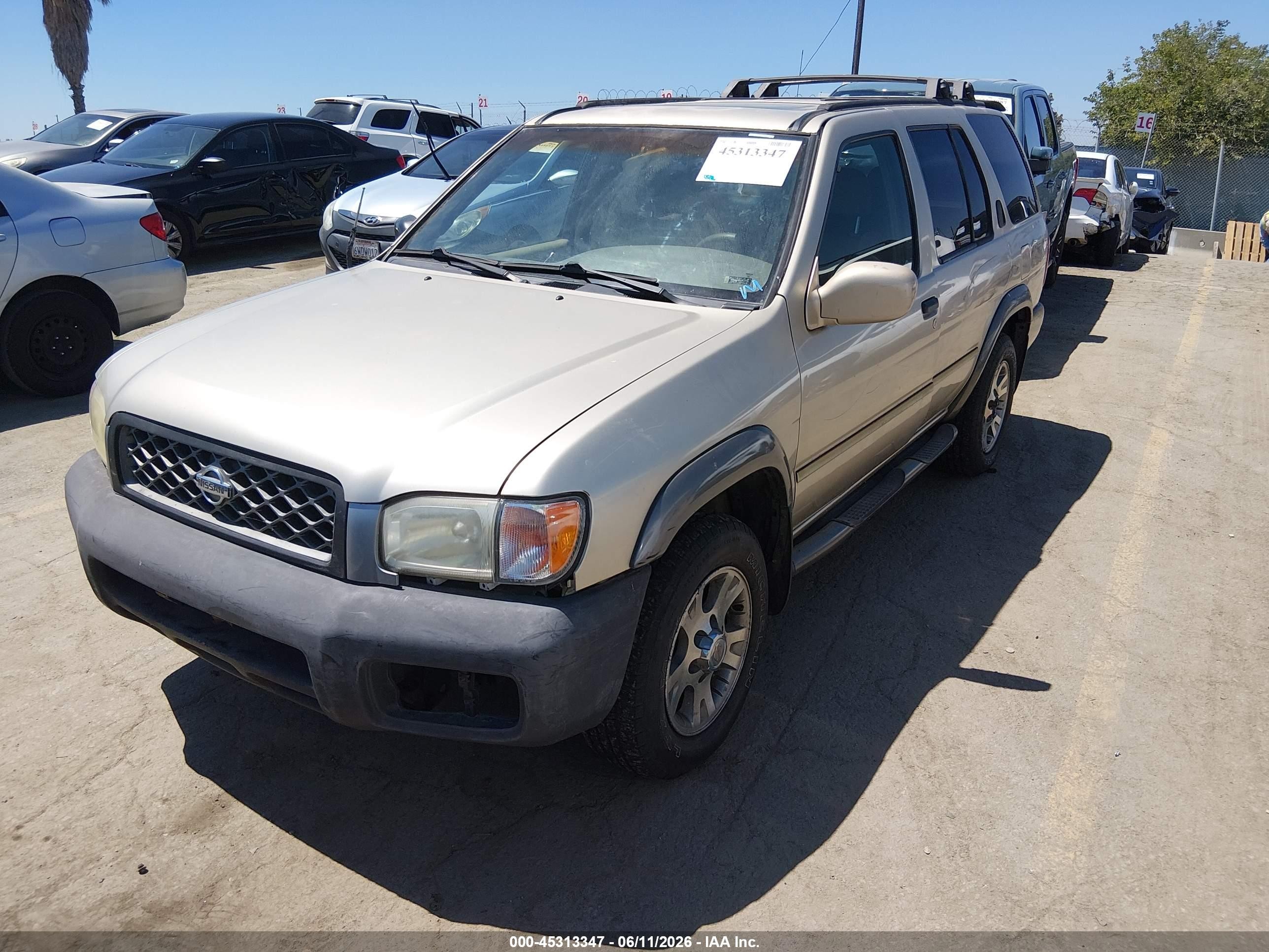 2000 Nissan Pathfinder Le/se/xe Gold vin: JN8AR07Y3YW442015