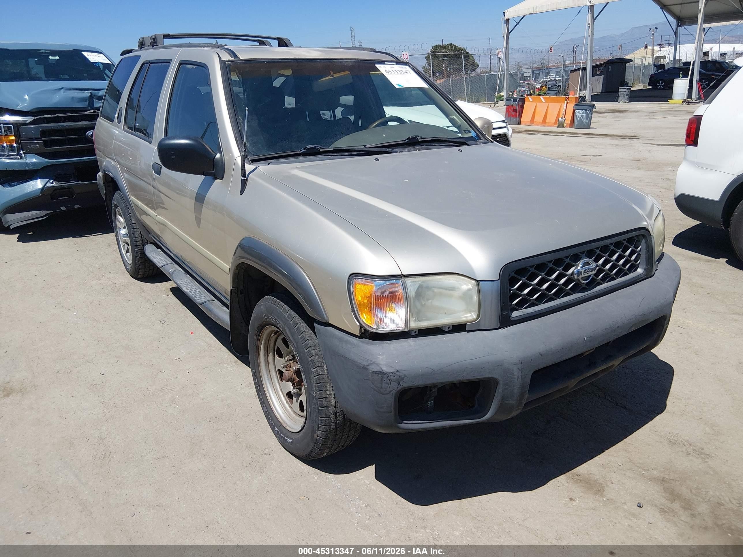 2000 Nissan Pathfinder Le/se/xe Gold vin: JN8AR07Y3YW442015