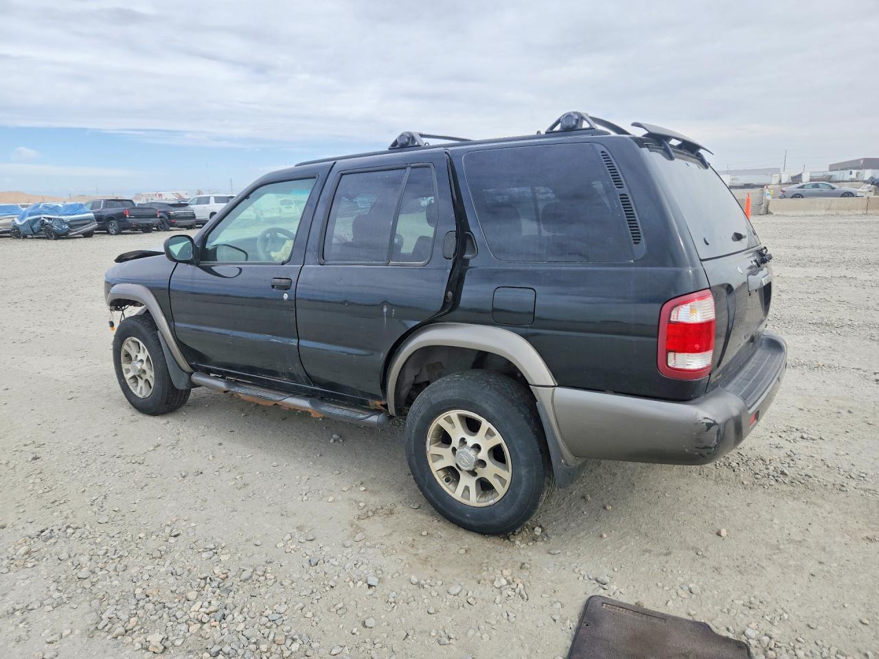 2000 Nissan Pathfinder Xe Черный vin: JN8AR07Y4YW395920