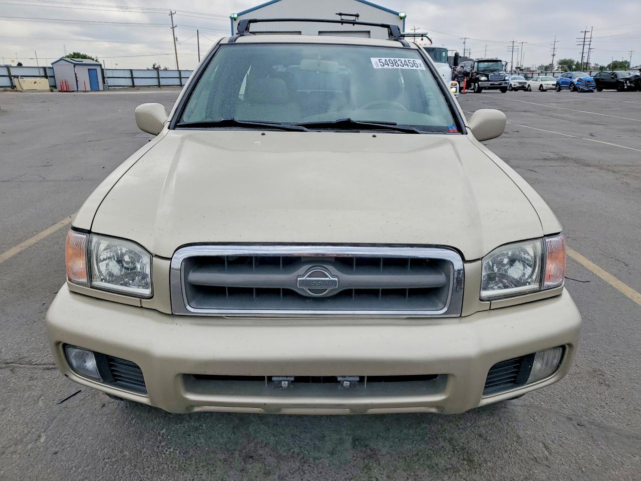 2000 Nissan Pathfinder Xe Gold vin: JN8AR07Y5YW444204