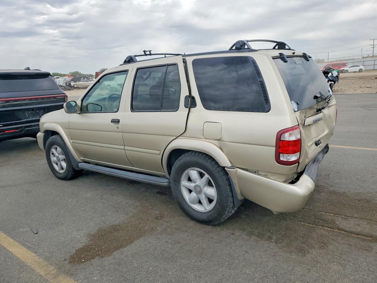 2000 Nissan Pathfinder Xe Gold vin: JN8AR07Y5YW444204