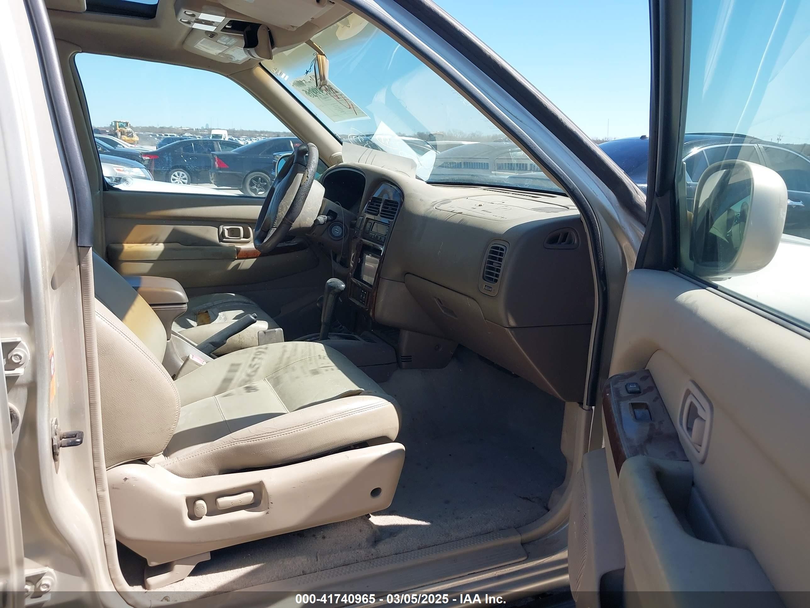 2000 Nissan Pathfinder Le/se/xe Beige vin: JN8AR07Y6YW446544