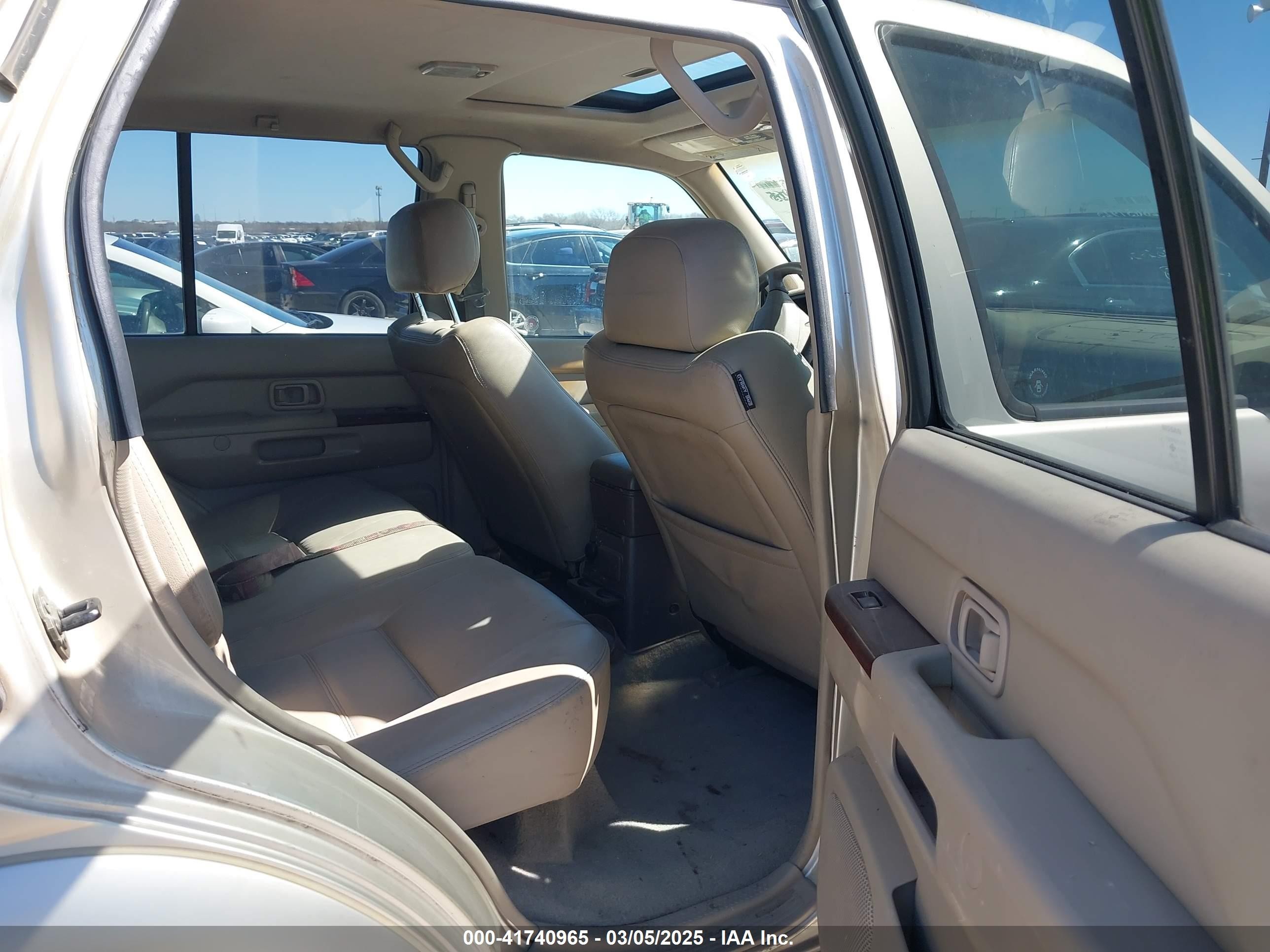 2000 Nissan Pathfinder Le/se/xe Beige vin: JN8AR07Y6YW446544