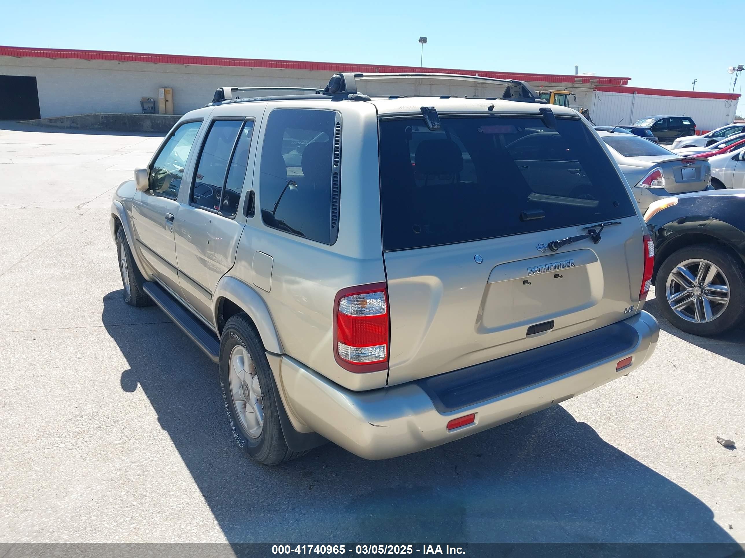 2000 Nissan Pathfinder Le/se/xe Beige vin: JN8AR07Y6YW446544