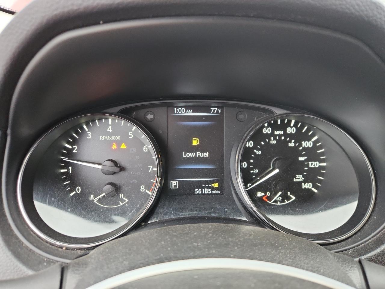 1999 Nissan Pathfinder Le Red vin: JN8AR07Y8XW379752