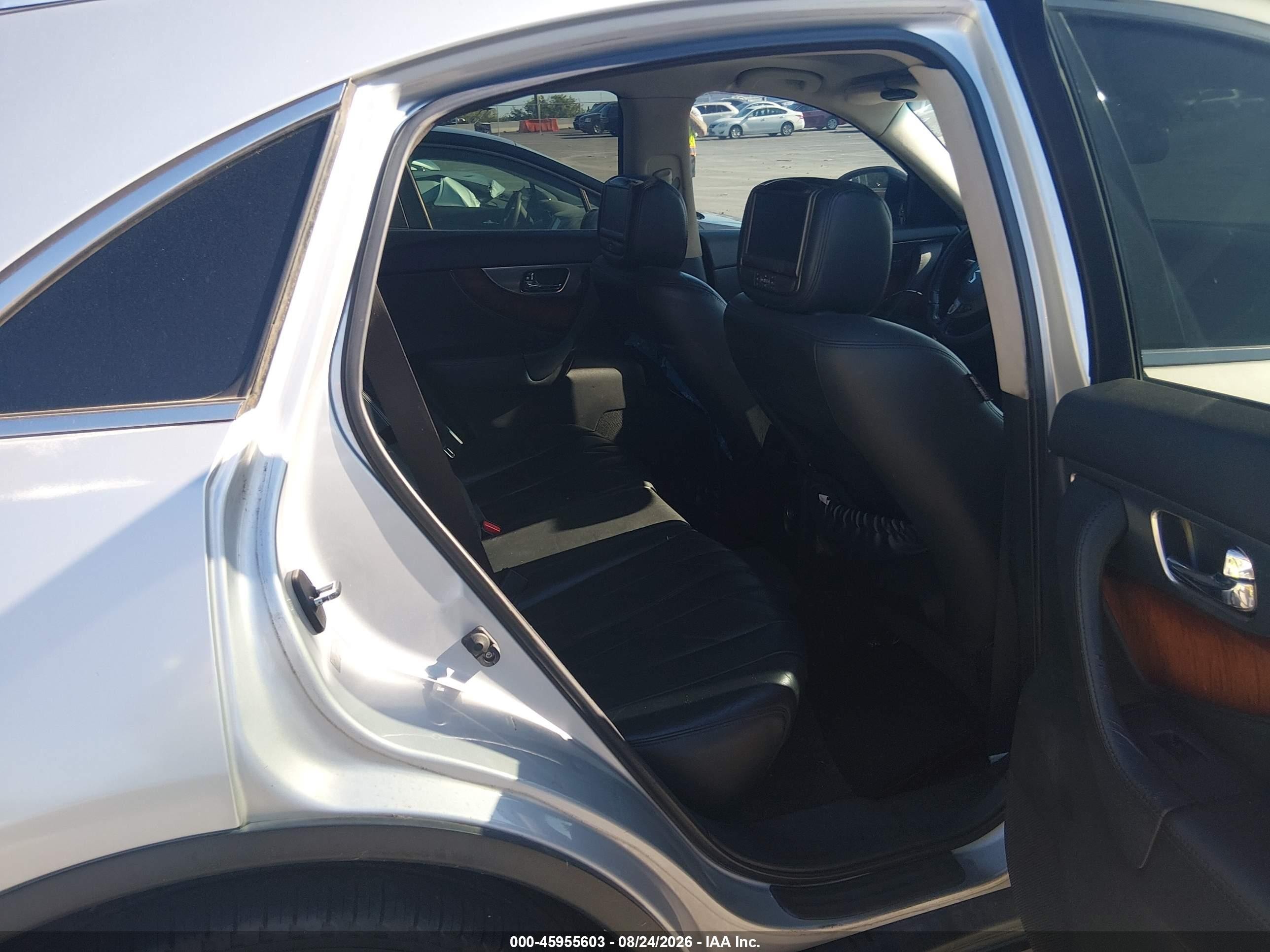 2011 Infiniti Fx35   Серебряный vin: JN8AS1MU3BM110025