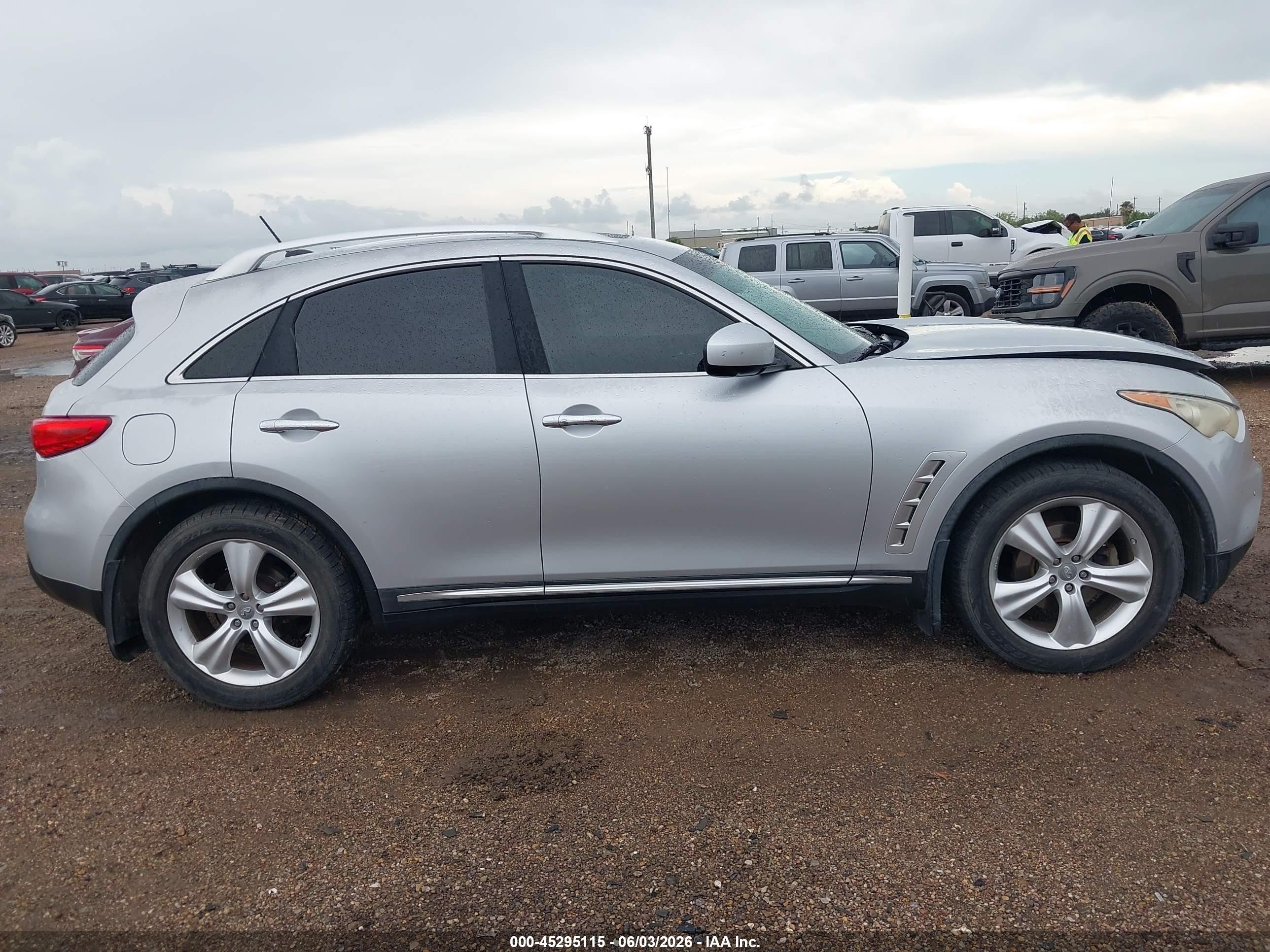 2010 Infiniti Fx35 Silver vin: JN8AS1MU8AM802893