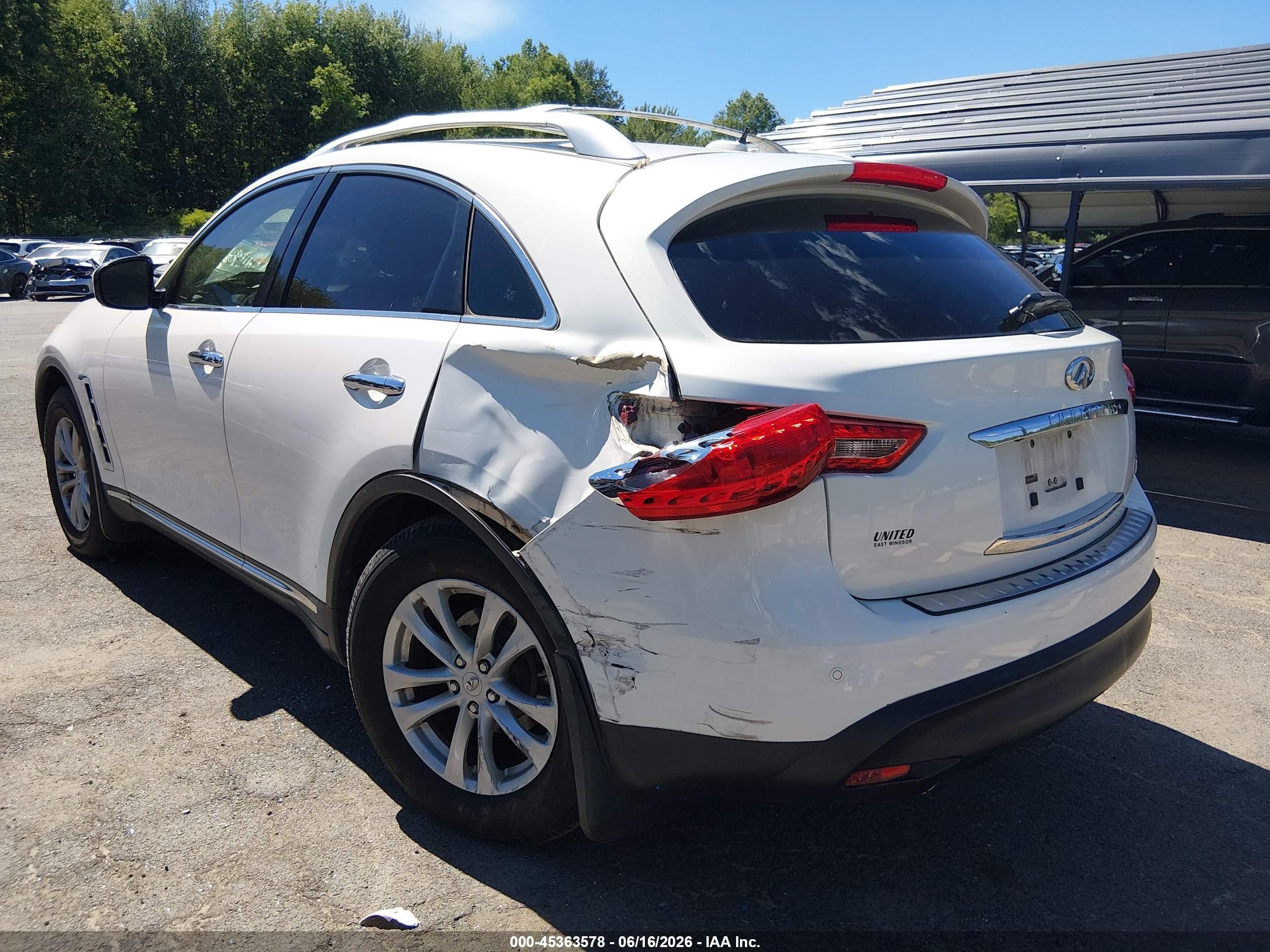 2012 Infiniti Fx35   White vin: JN8AS1MW0CM154129