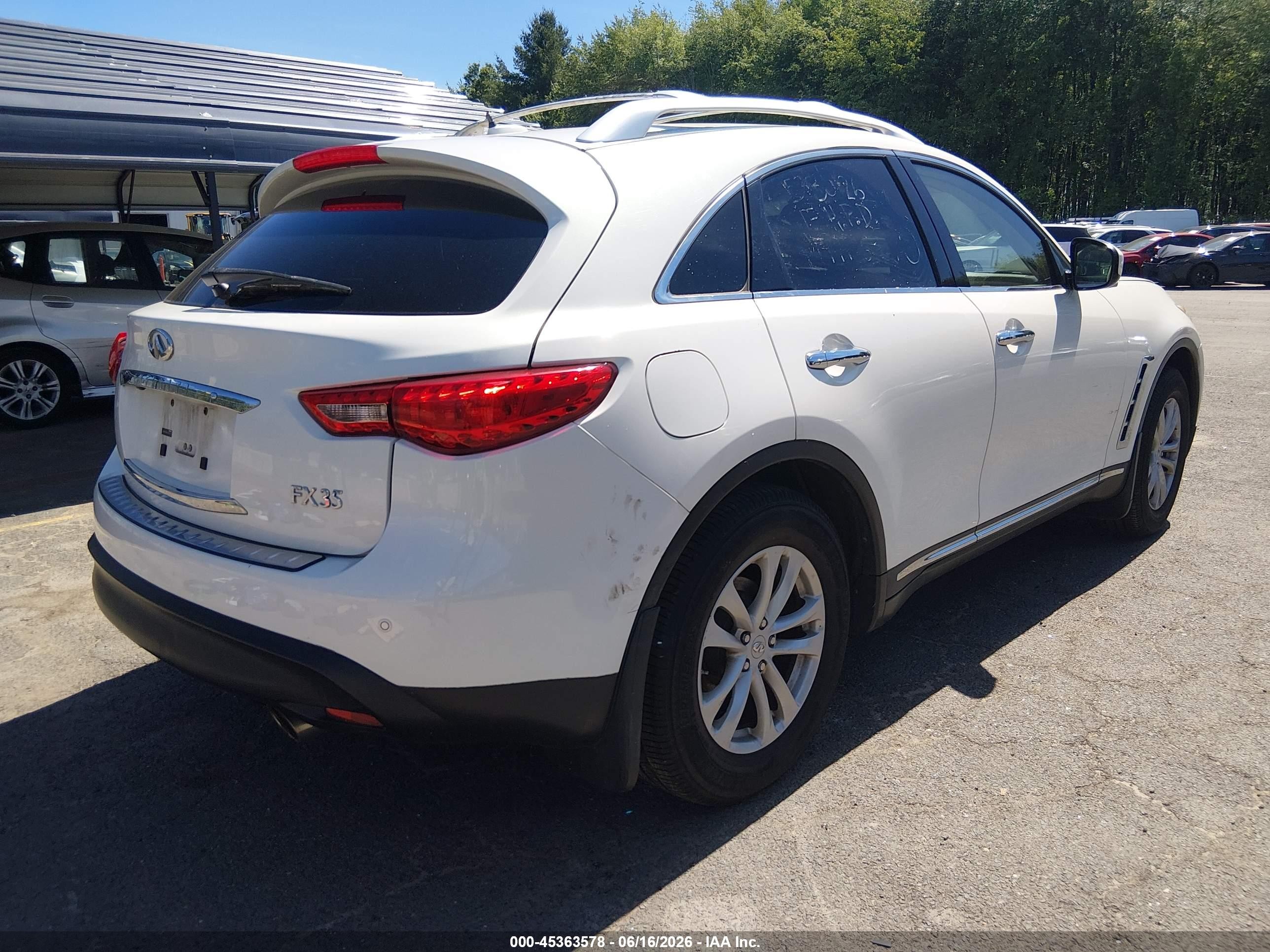 2012 Infiniti Fx35   White vin: JN8AS1MW0CM154129