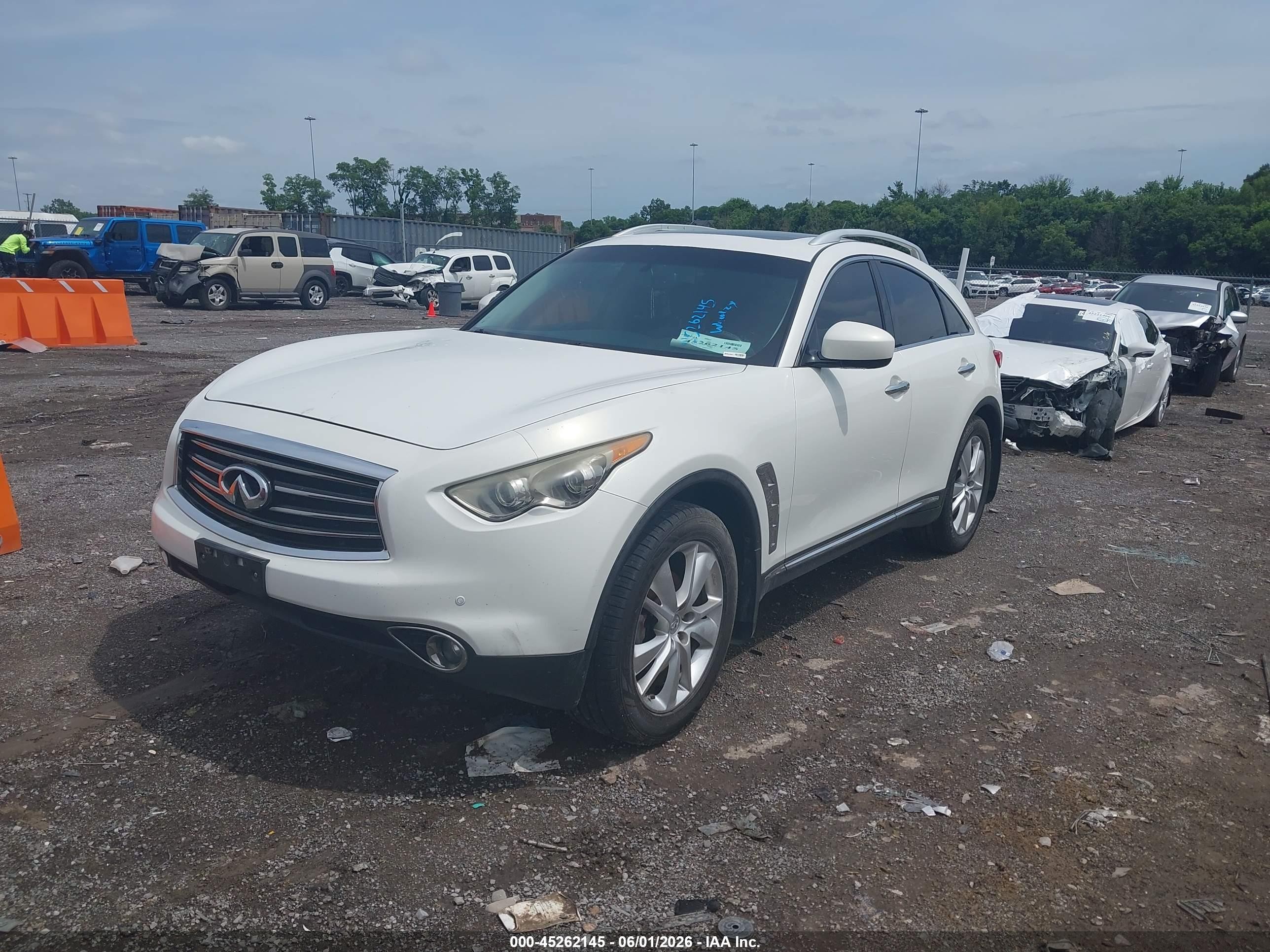 2012 Infiniti Fx35   White vin: JN8AS1MW0CM156396