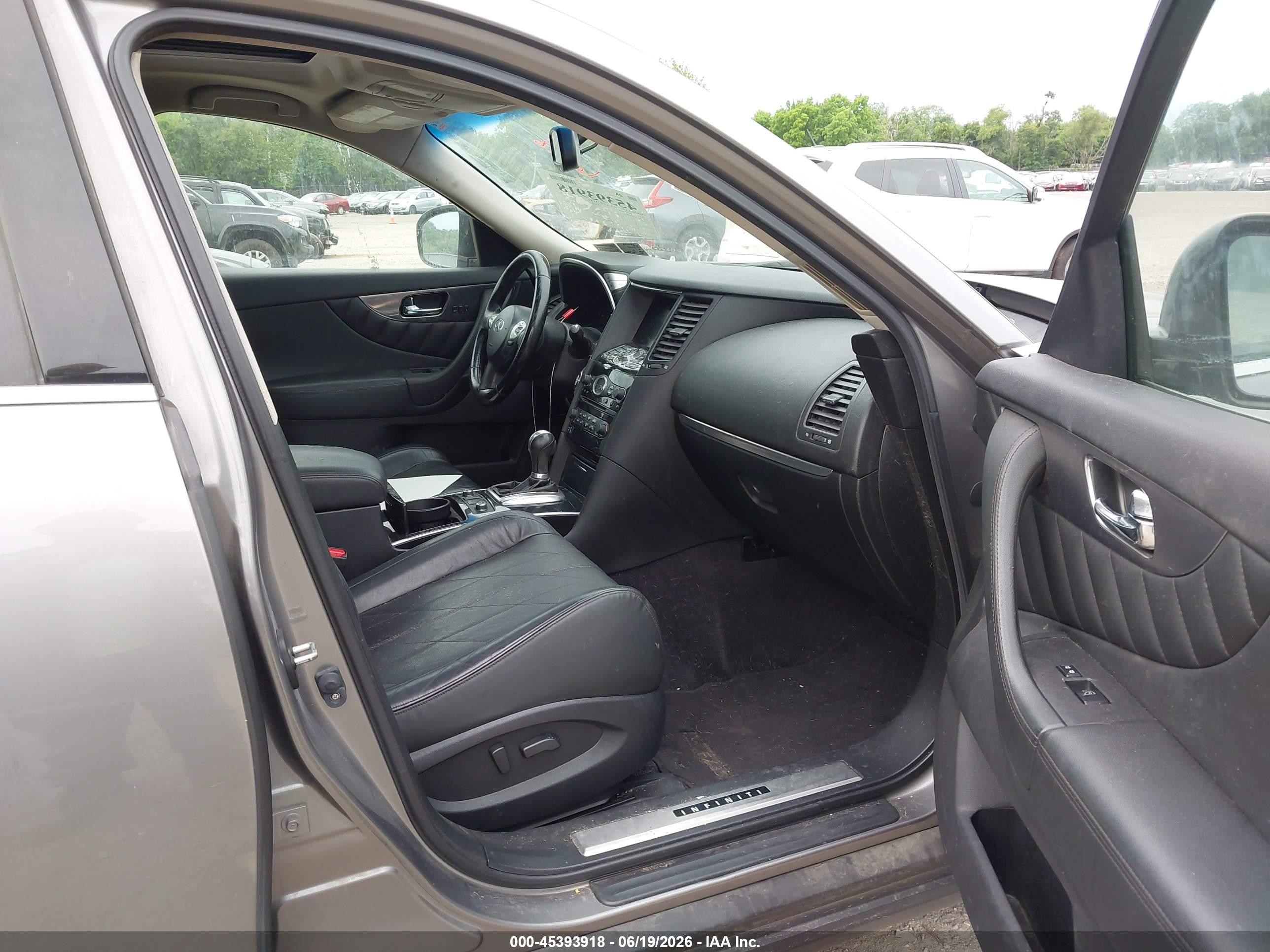 2011 Infiniti Fx35   Beige vin: JN8AS1MW2BM141445