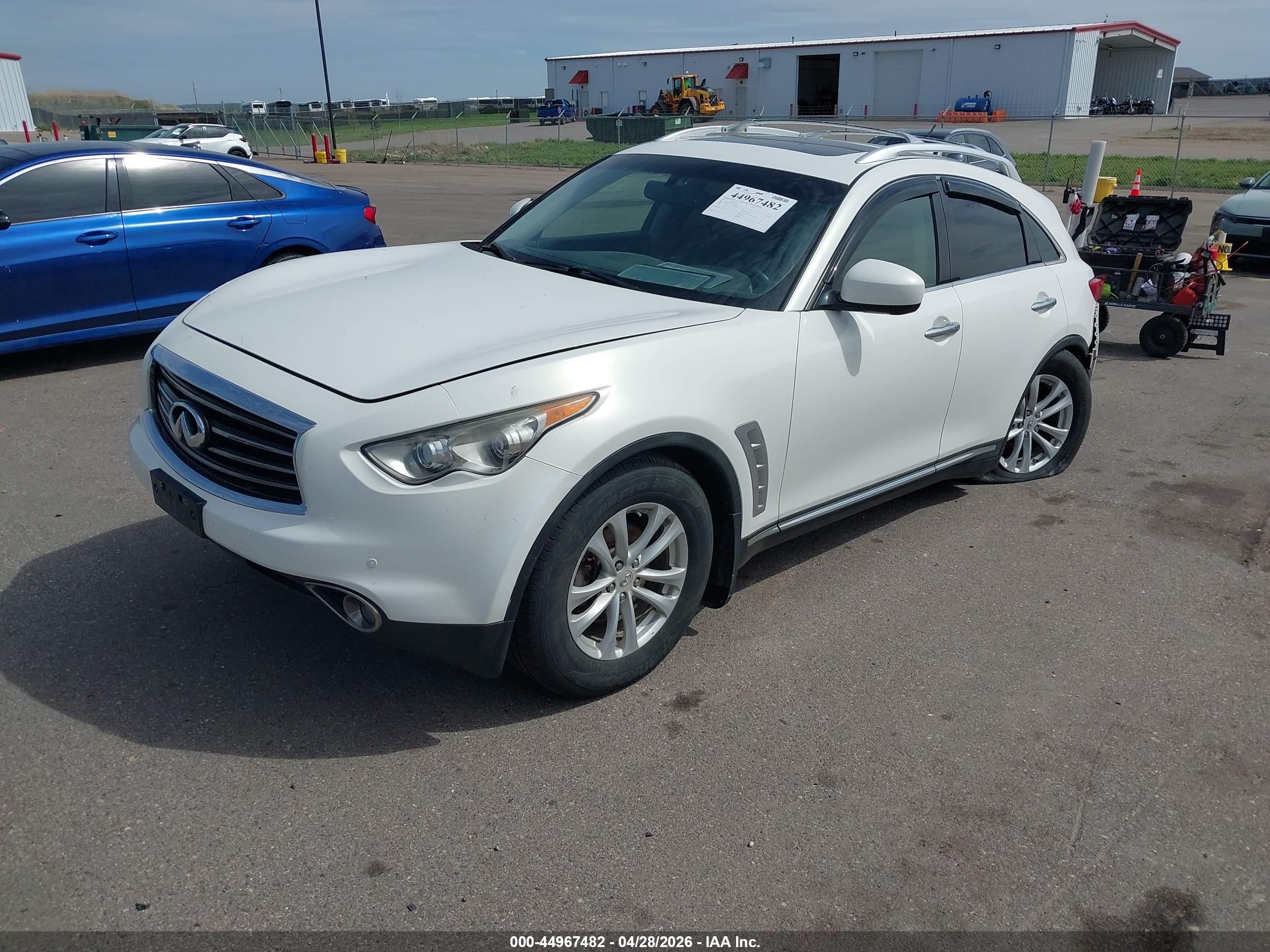2012 Infiniti Fx35   White vin: JN8AS1MW5CM154854