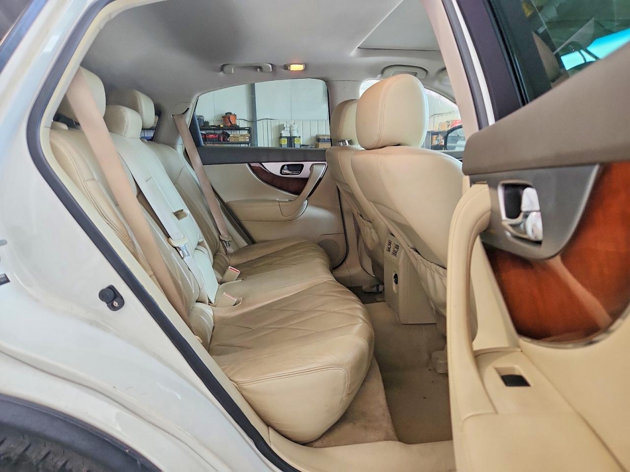 2012 Infiniti Fx35 White vin: JN8AS1MW6CM155401