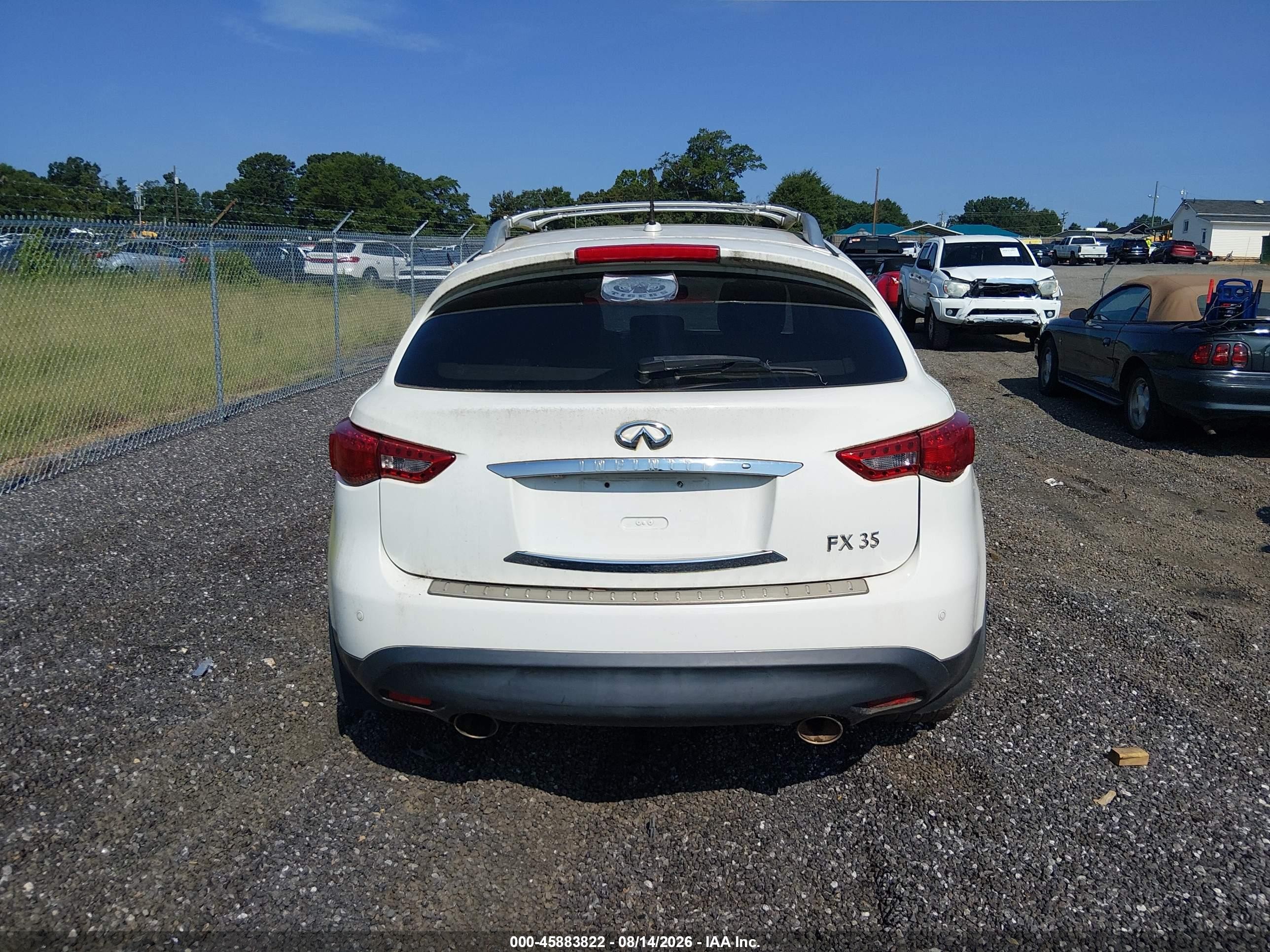 2012 Infiniti Fx35   White vin: JN8AS1MW7CM154936